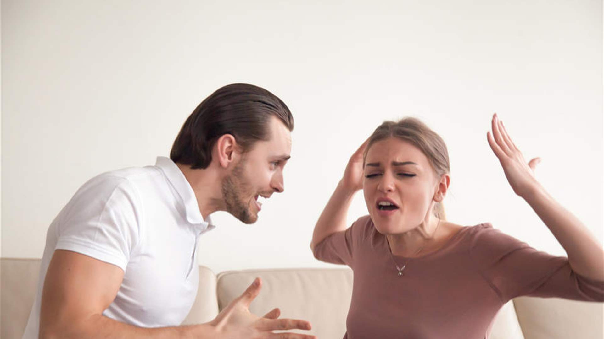بعد أن زاد وزنه بطريقة خيالية... رجل يواجه قرار زوجته "الظالم"!