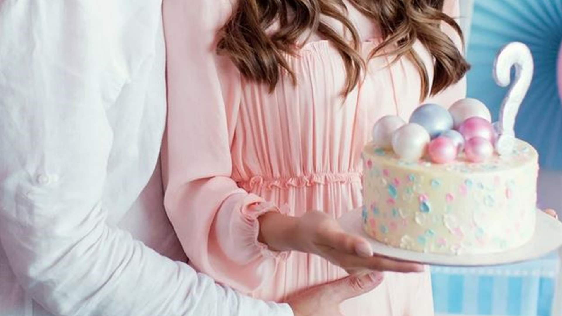 أم حامل تخبر عائلتها بجنس جنينها... رد فعل صادم من والدتها حرمها من فرحة الأمومة!