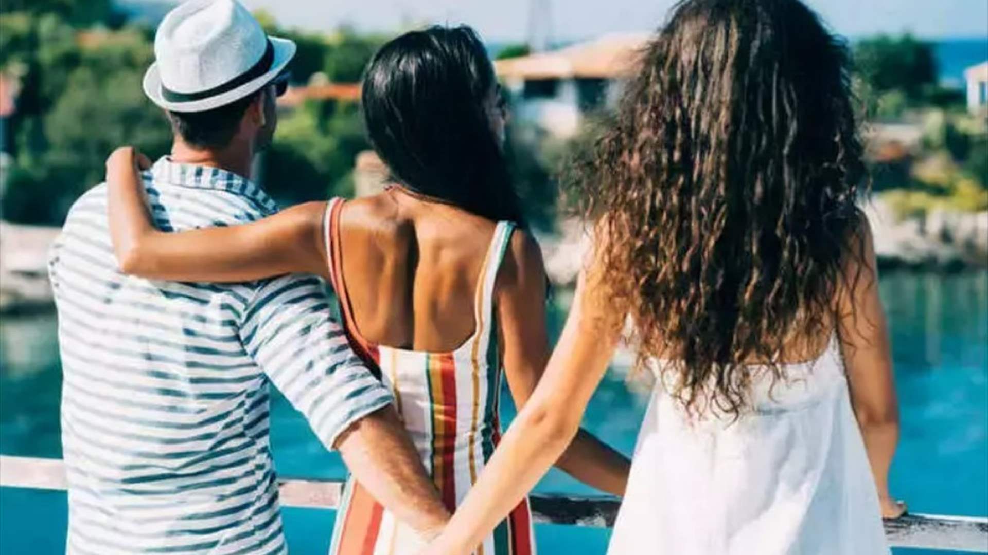 هل تشكين بالشريك؟ إليكِ 7 علامات قد تكشف خيانته مع صديقتك