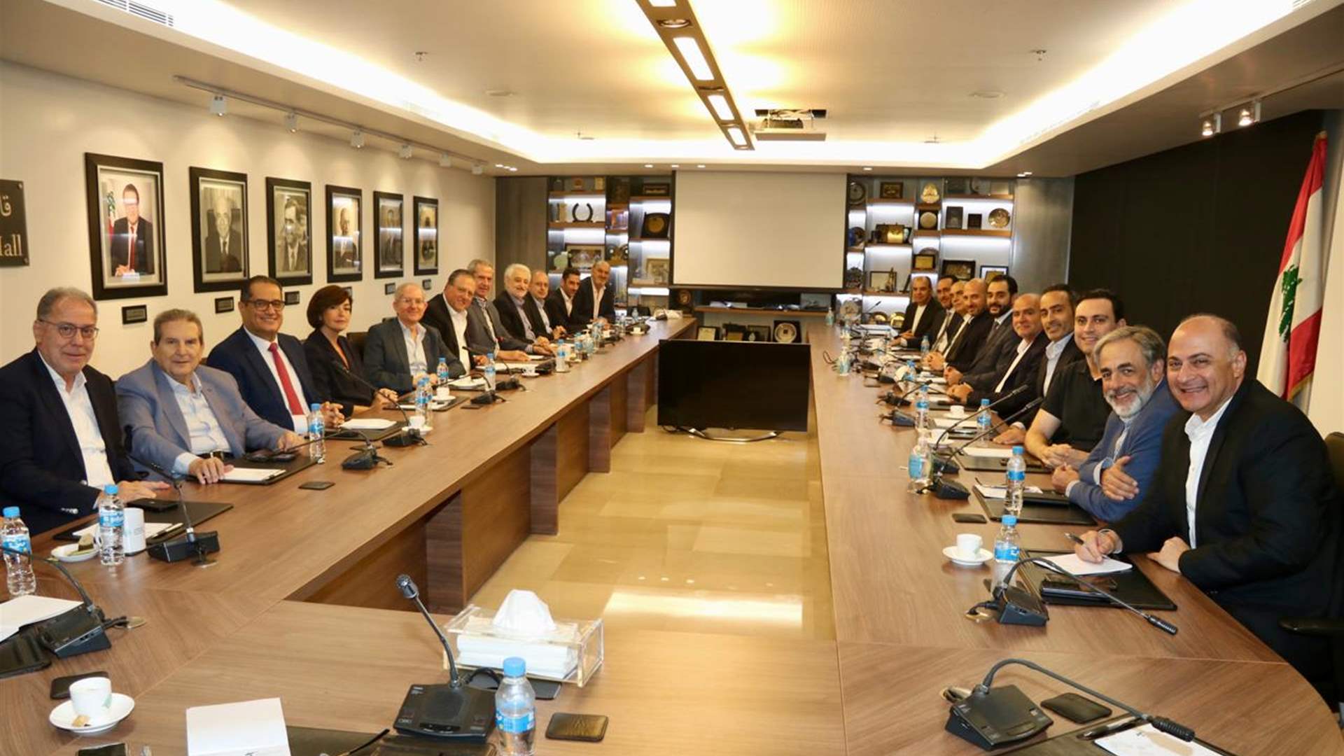 شقير خلال إجتماع للهيئات الإقتصادية حول مكننة وزارة الاقتصاد: ندعم المشاريع الاصلاحية... أبو حيدر: أطمح ألا أوقع اي معاملة في الـ2025