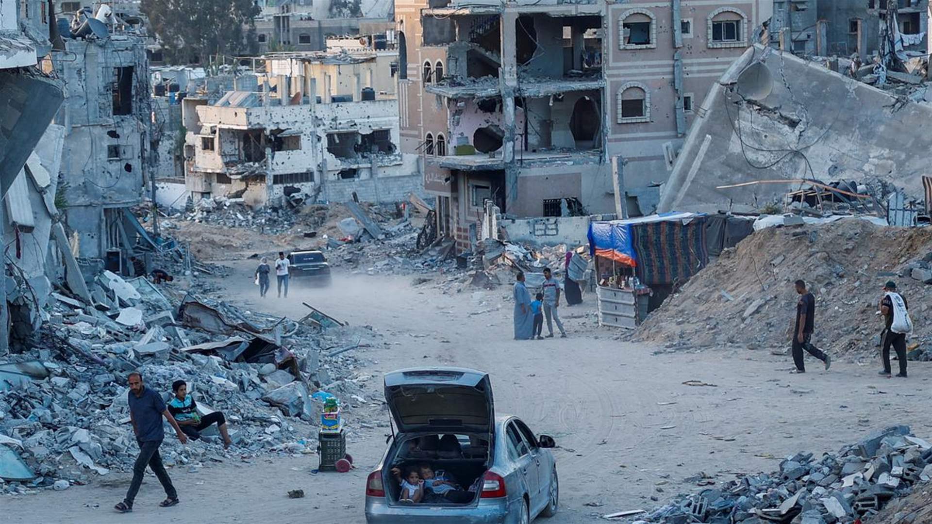 Israel seizes Gaza&#39;s entire border with Egypt