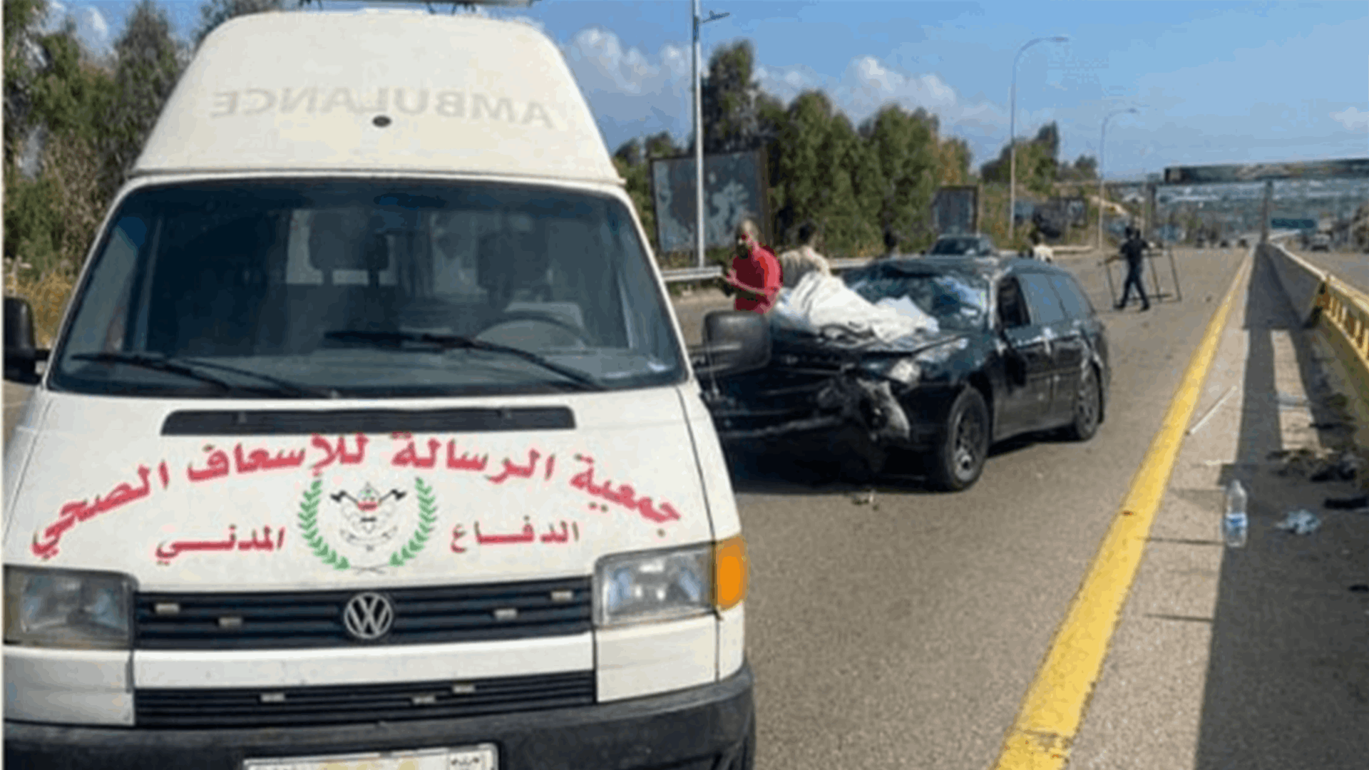 جريح في حادث سير على أوتوستراد صيدا - صور