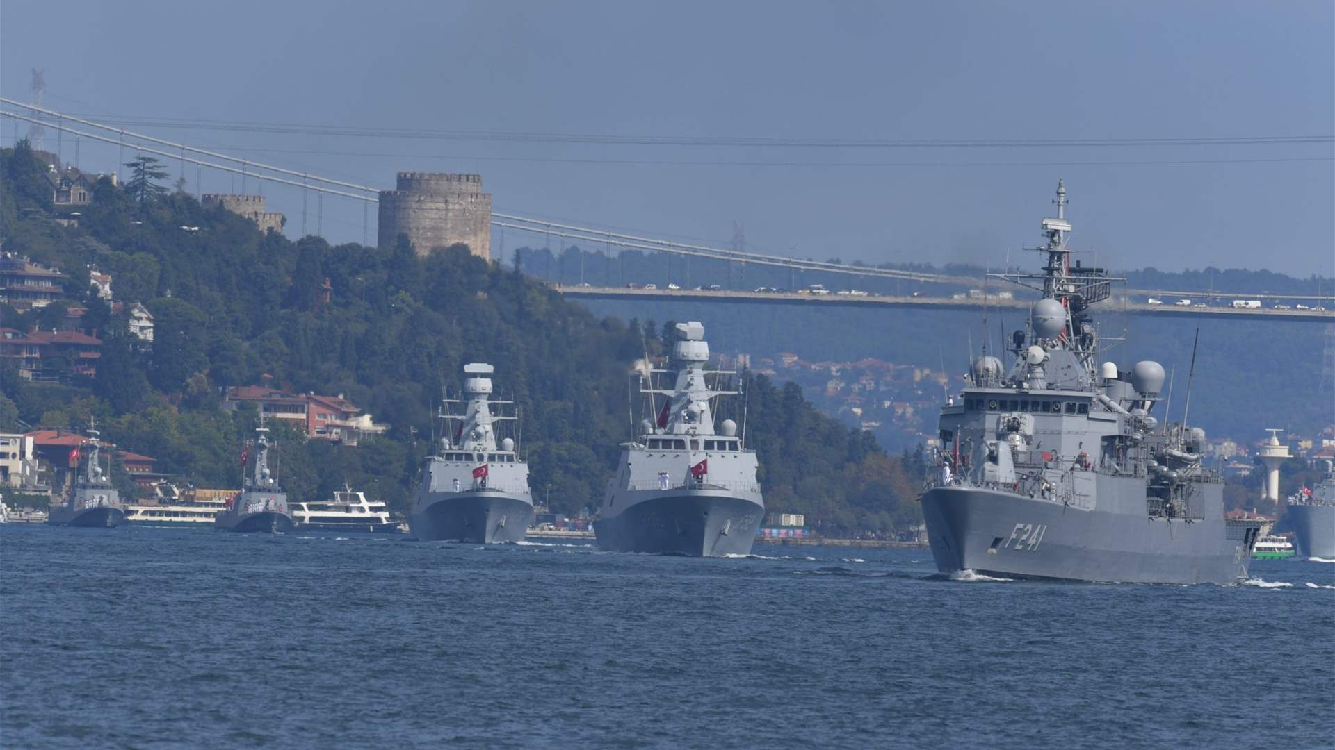 Bosphorus traffic in Turkey suspended after ship engine failure