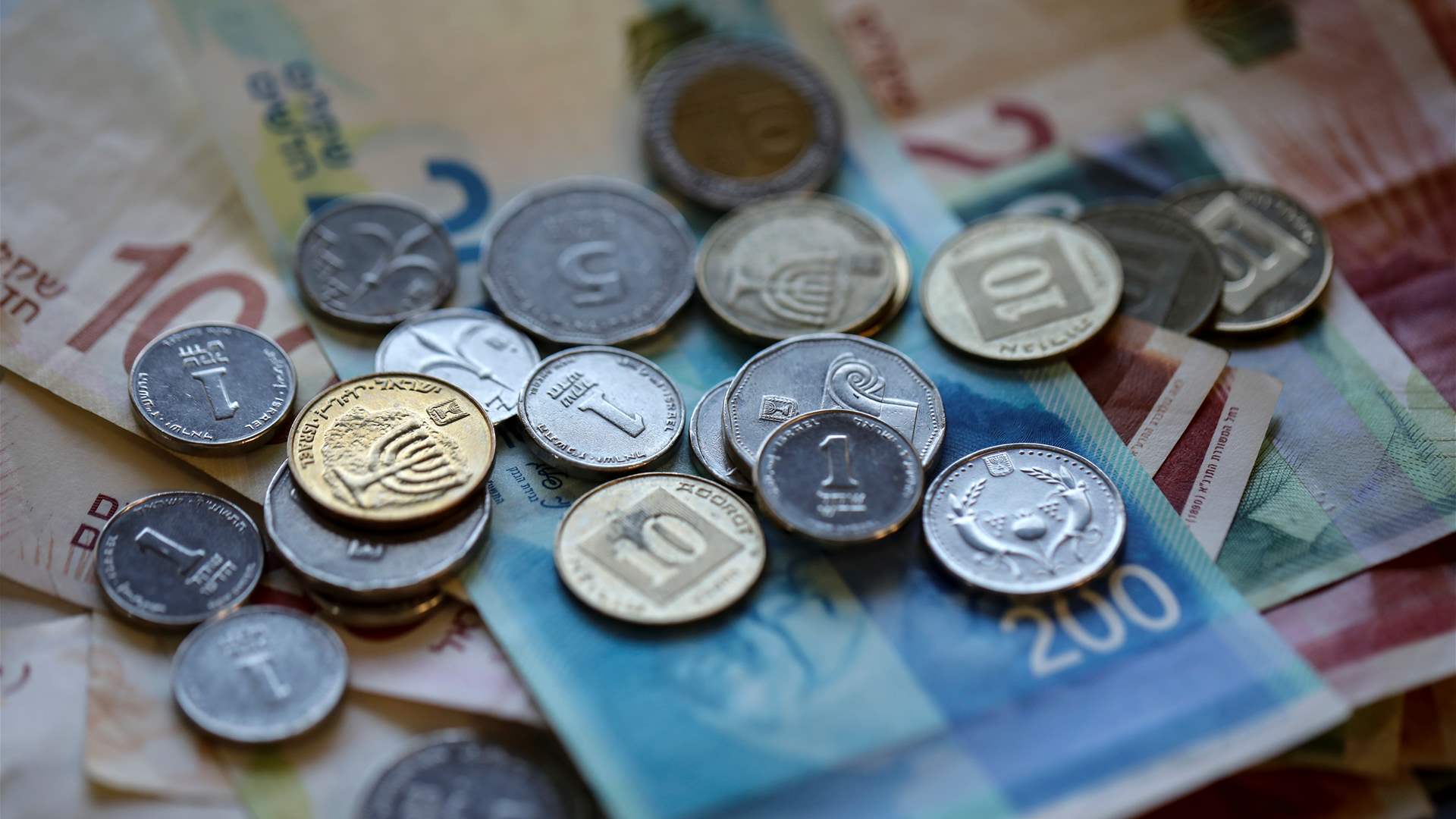 Israeli Shekel declines after Netanyahu&#39;s warning against action on Hezbollah in Lebanon