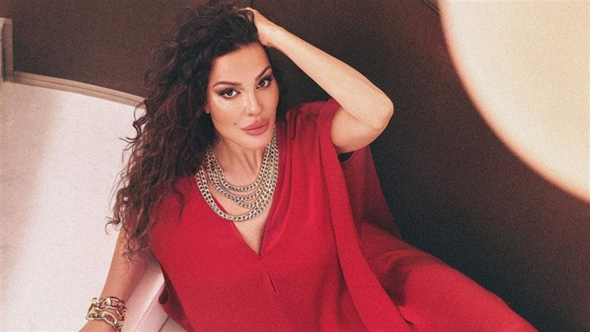 إبنة نادين نسيب نجيم في جلسة تصوير رائعة... نسخة طبق الأصل عن والدتها؟