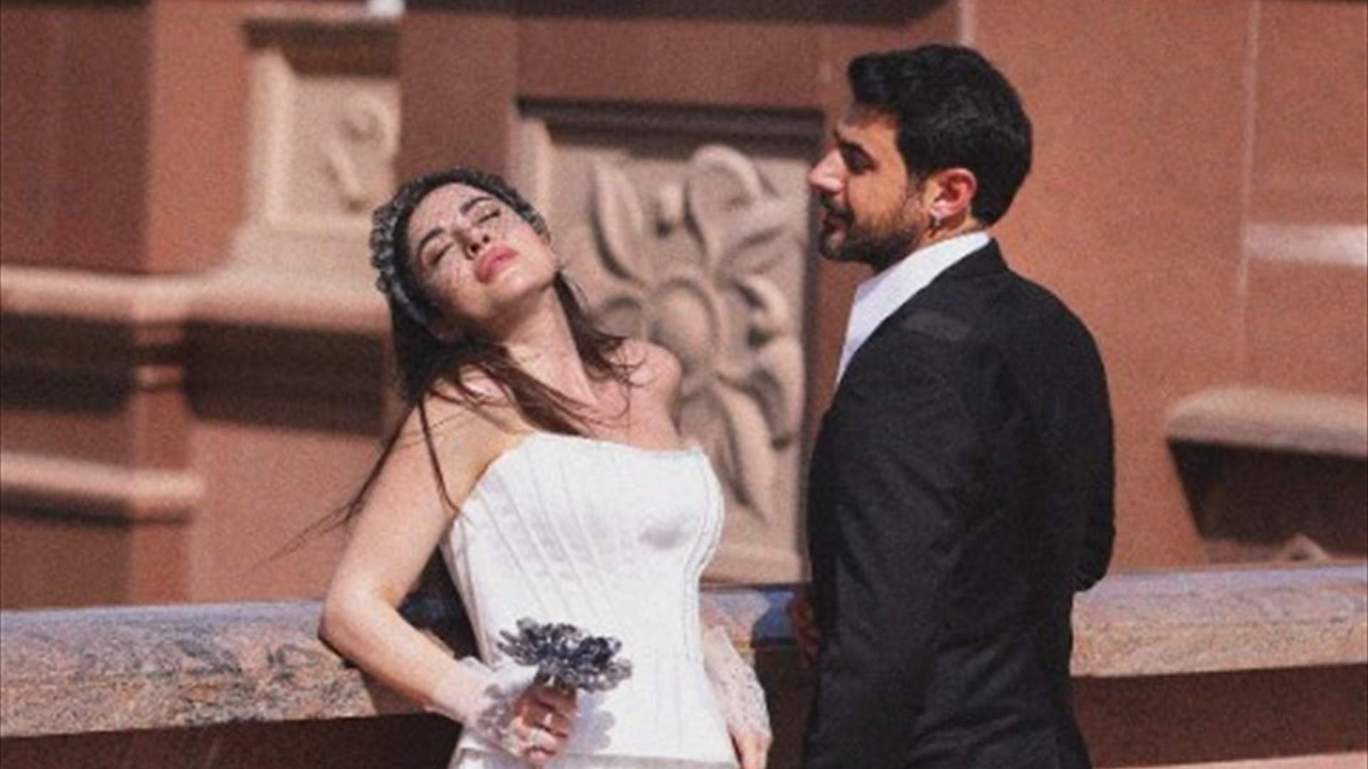 &quot;تزوجنا من شهر بأبو ظبي&quot;... سارة أبي كنعان تنشر صور زواجها الرسمي (صور)