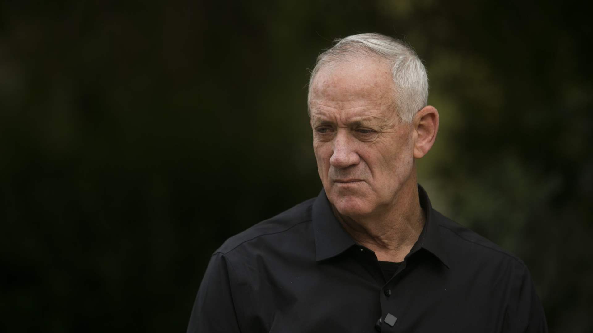 Gantz delays press conference on resignation from war cabinet