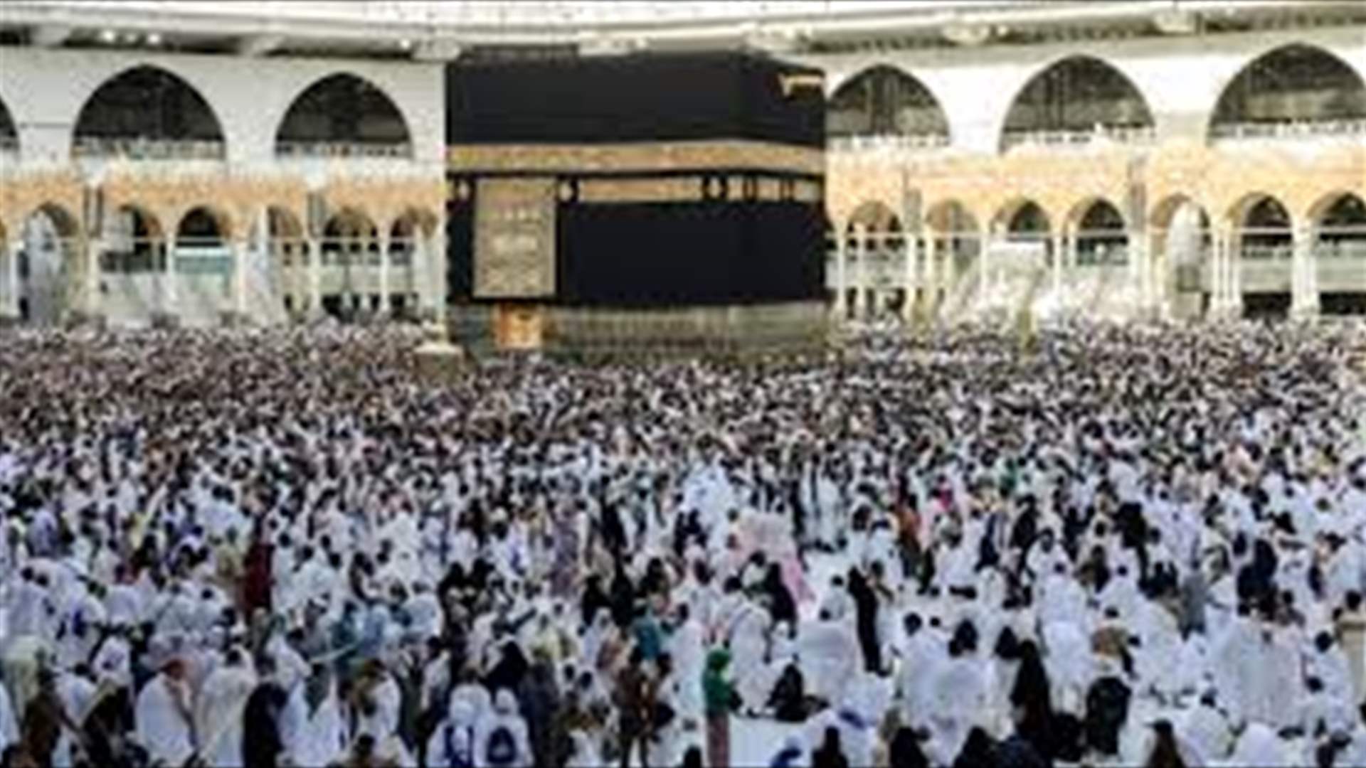 السعودية تبعد 300 ألف شخص من مكة لعدم حملهم تصاريح الحج