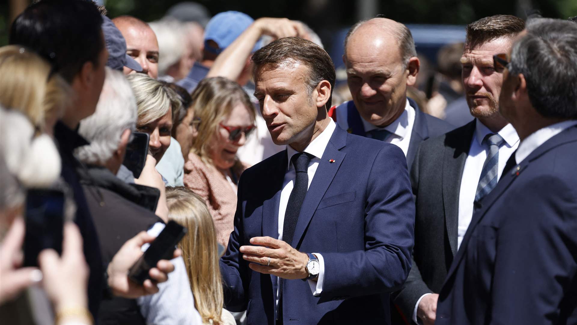 Macron says French will &#39;make the right choice&#39; in snap polls