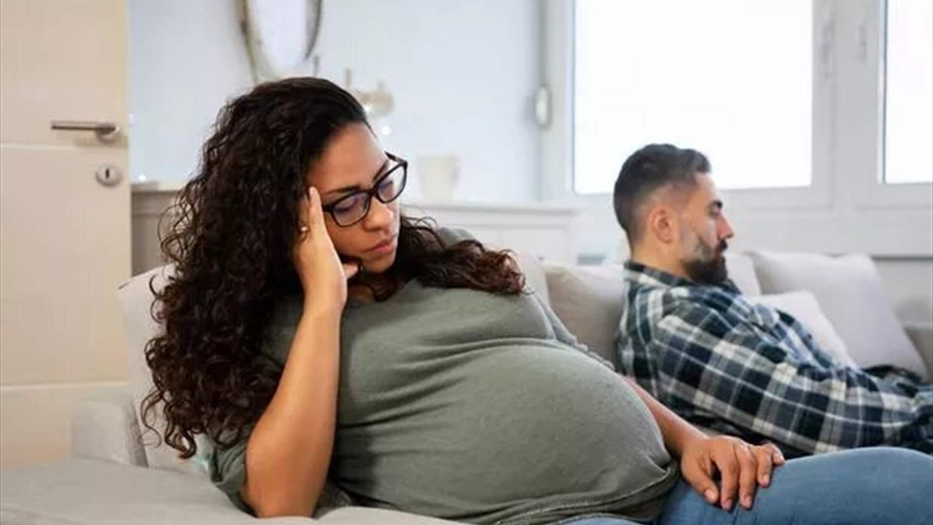 بعد علاقة سريّة جمعت زوجها ووالدتها منذ 22 عاماً... امرأة تكتشف مفاجأة تقلب حياتها رأساً على عقب!