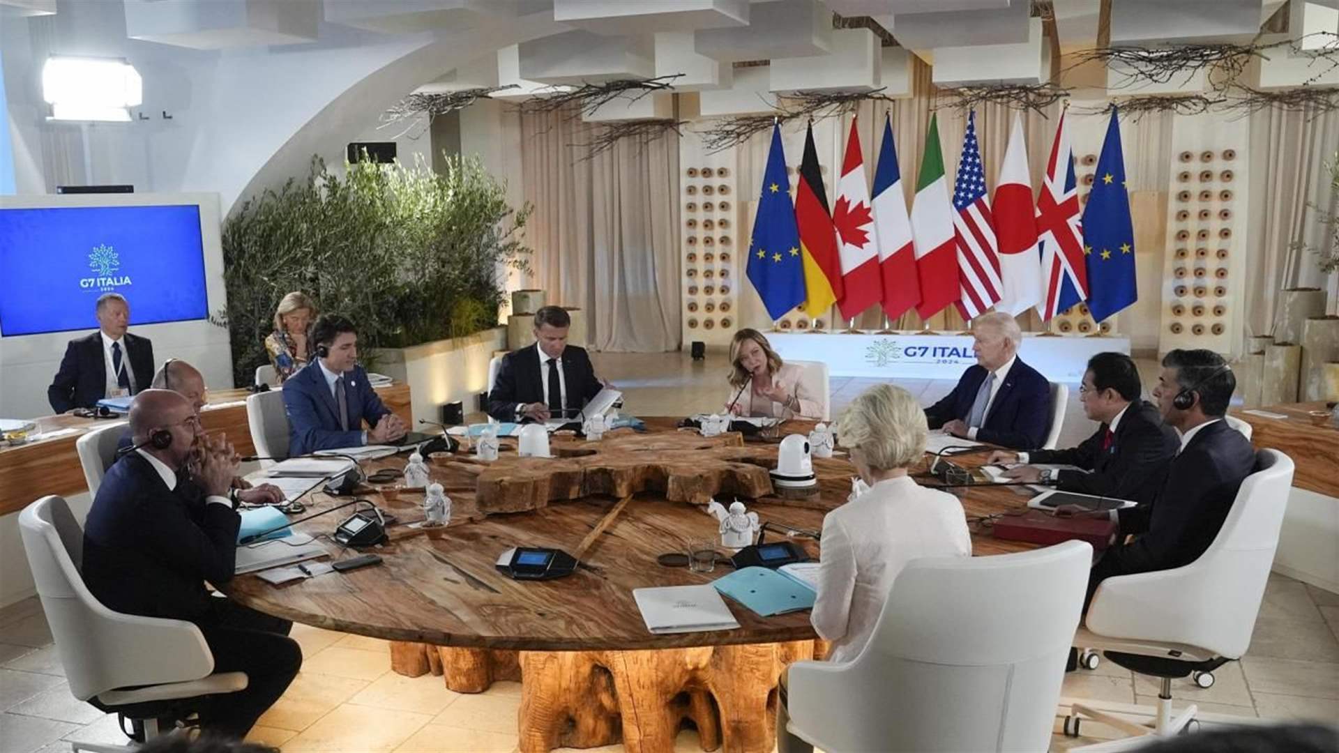 US: G7 leaders reach &#39;political agreement&#39; on Ukraine funds