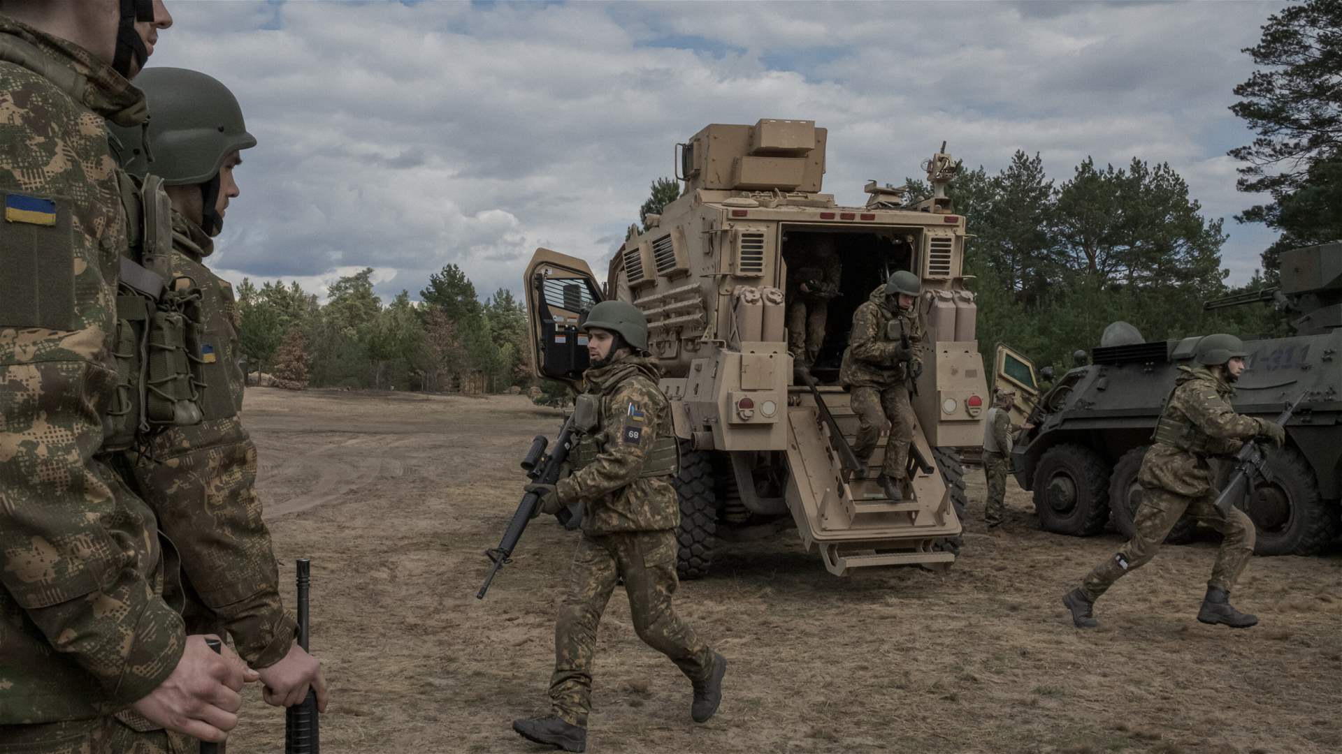 Russia says US-Ukraine security deal just &#39;pieces of paper&#39;