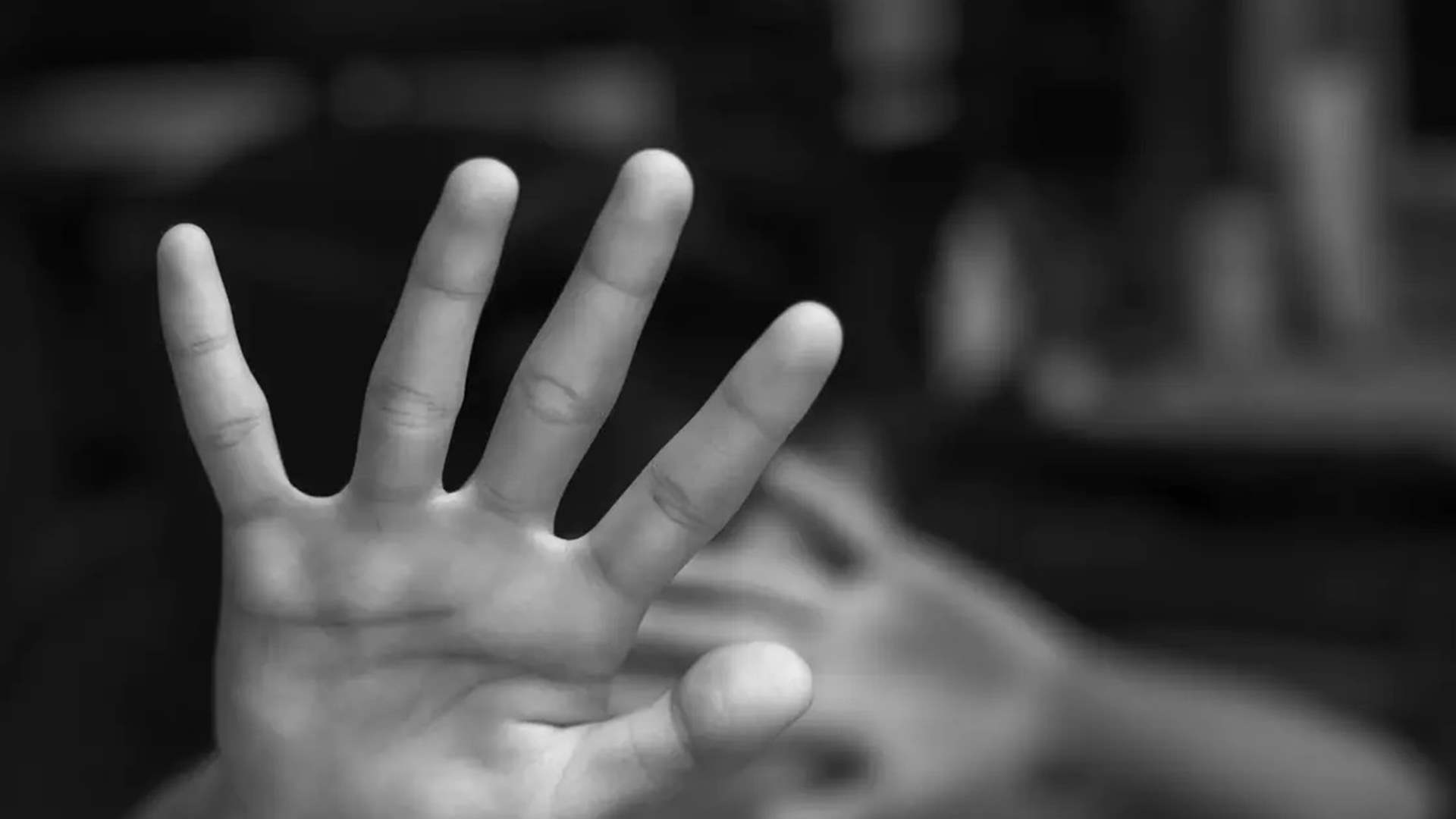 ضربها والدها بعصا... وفاة ابنة الـ10 سنوات في بعلبك