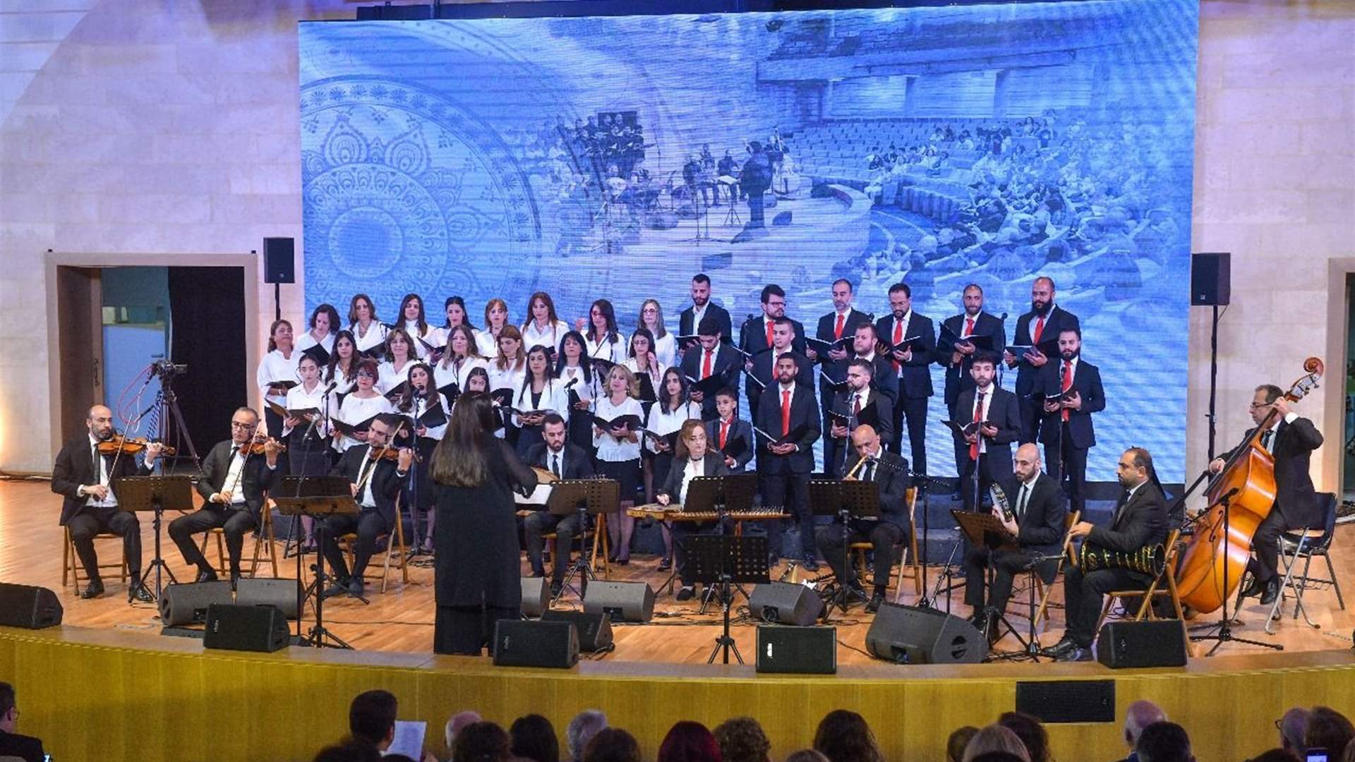 حفلة للغناء العربي في جامعة الروح القدس بقيادة غادة شبير... أعادت الحضور إلى الزمن الجميل