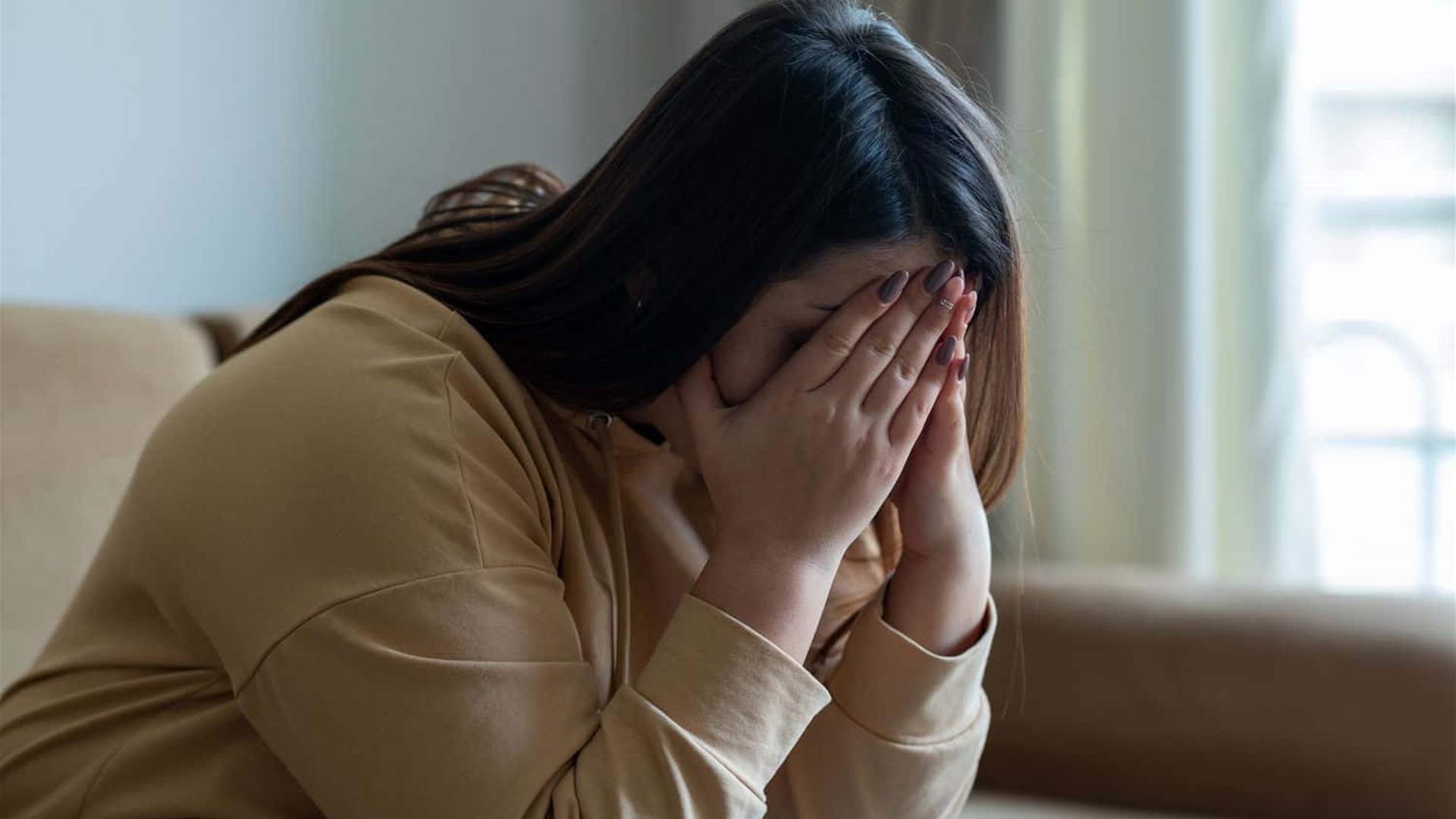 خيبة أمل كبيرة أصابت هذه المرأة... تغيّبت عن حضور جنازة زوجها والسبب صادم! 