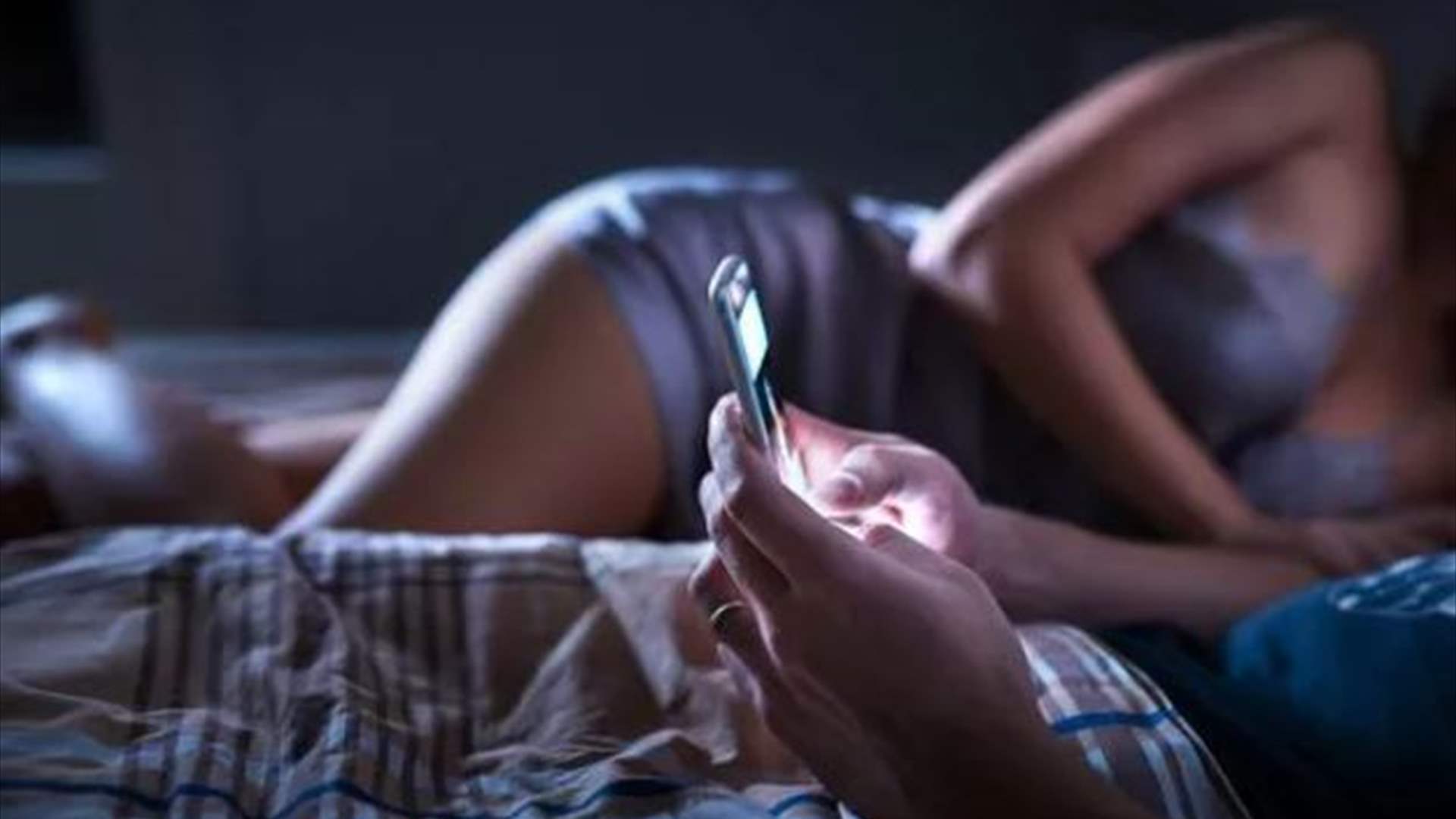 "سأتوقف عن خيانة خطيبتي في هذا التاريخ"... اعترافات صادمة على الهواء ضمن برنامج بريطاني! (فيديو)