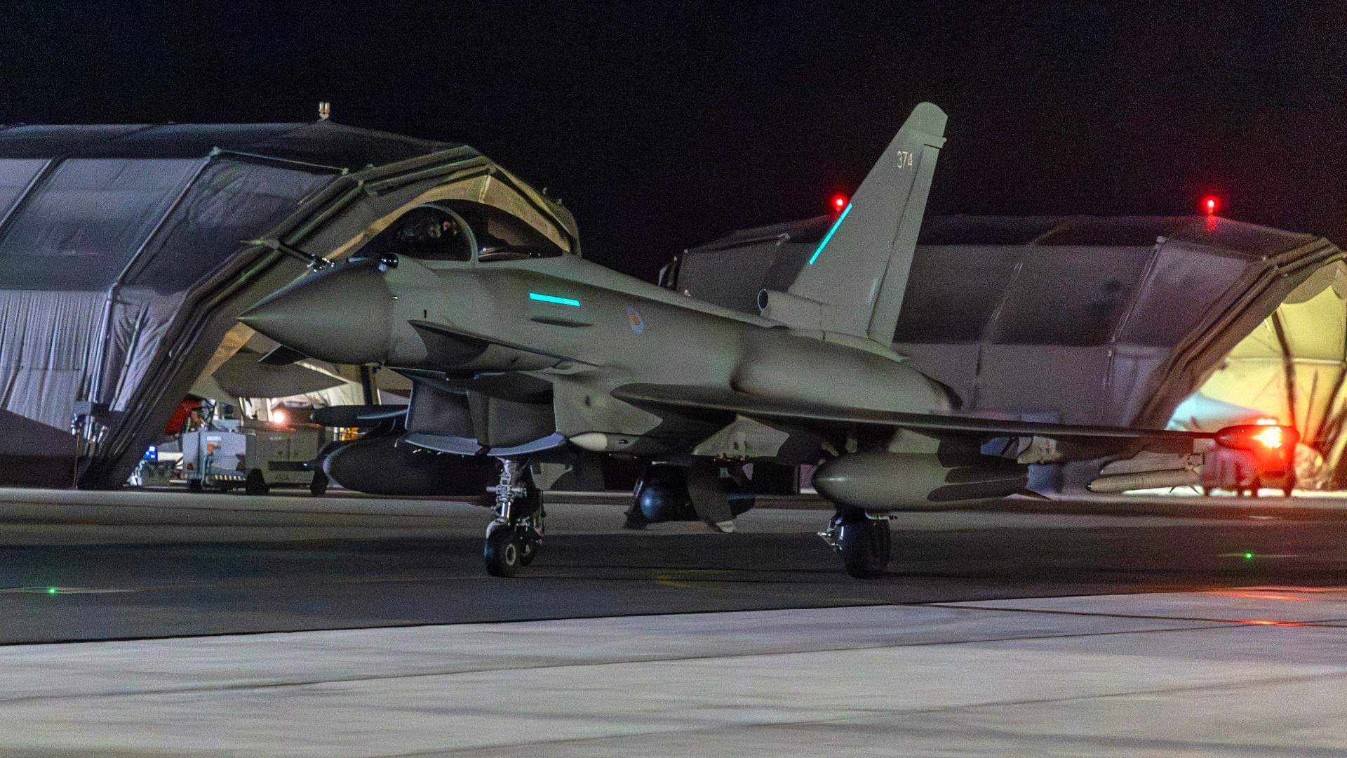 US Army announces hitting targets in area controlled by Houthis in Yemen