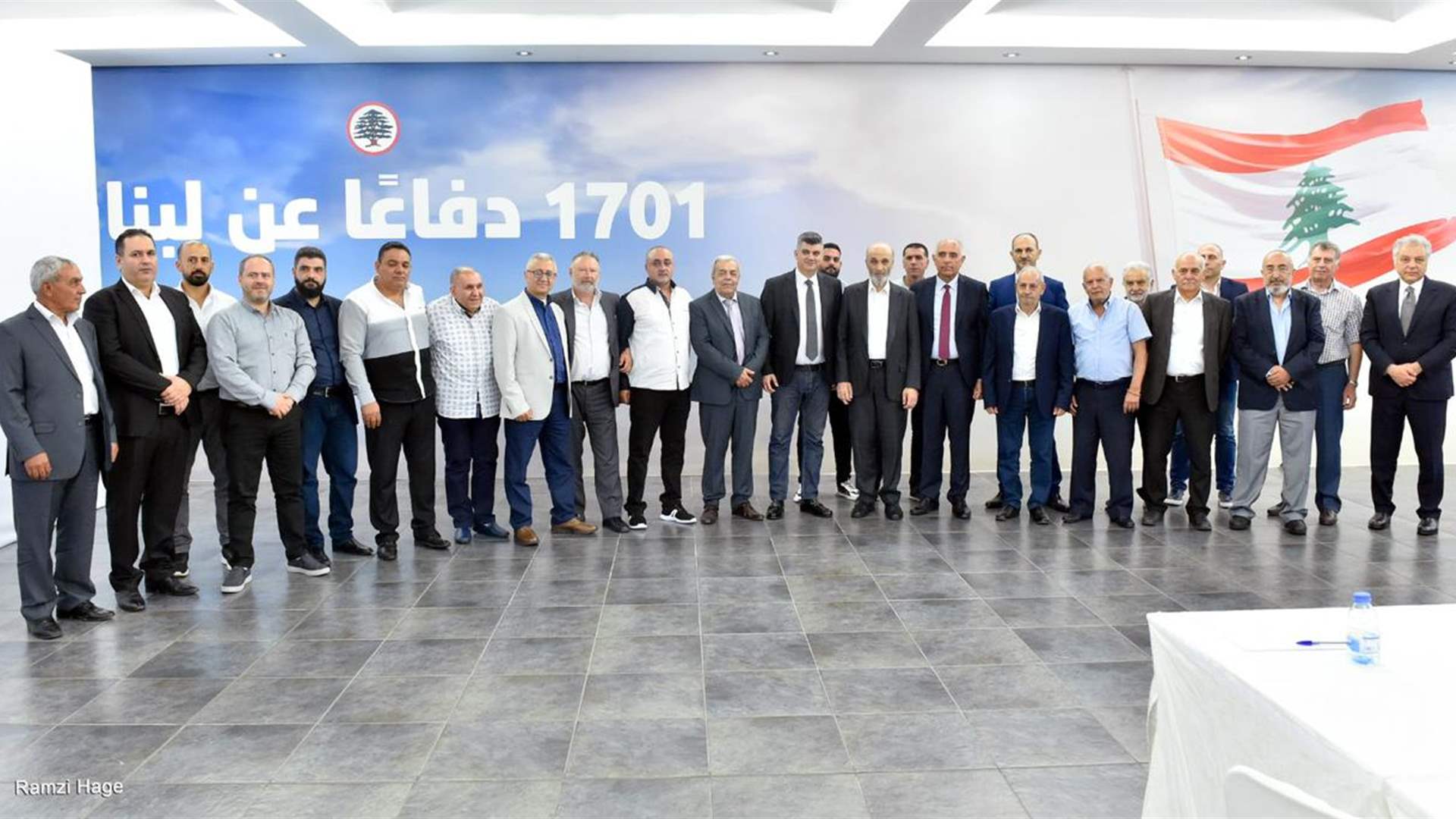 جعجع في لقاء وفد من بلدات الشريط الحدودي: من واجبات الدولة ان تعنى بالقضايا الحيوية بدلا من التصرف باستنسابية