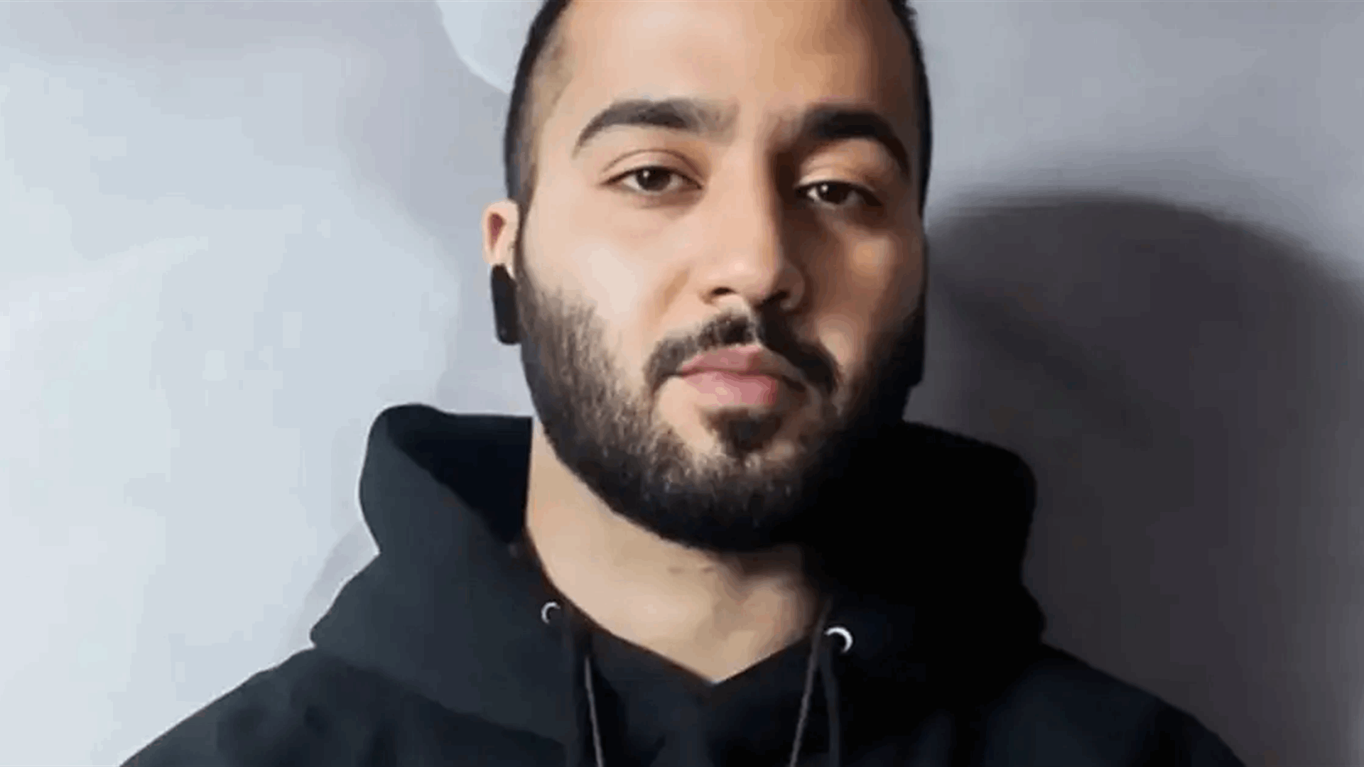 محكمة إيران العليا تلغي حكم الأعدام بحق مغني الراب توماج صالحي