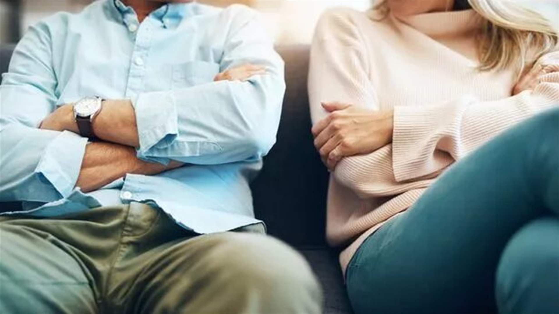 اكتشفت خيانة زوجها لها بطريقة غير متوقّعة... امرأة تروي قصتها: "أنا غاضبة ومتعبة"