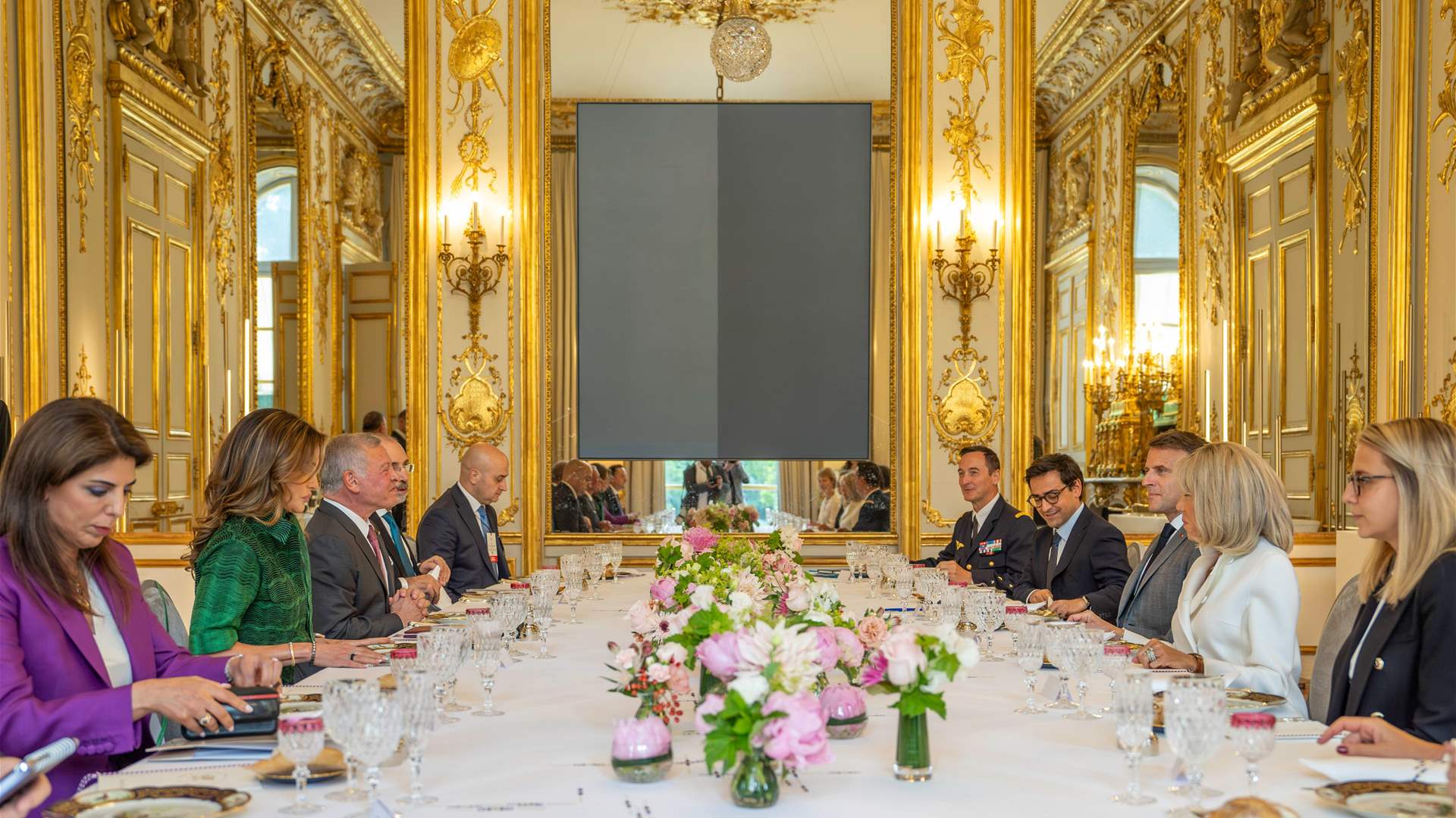 Jordan&#39;s King, France&#39;s President stress stability in Lebanon in recent meeting