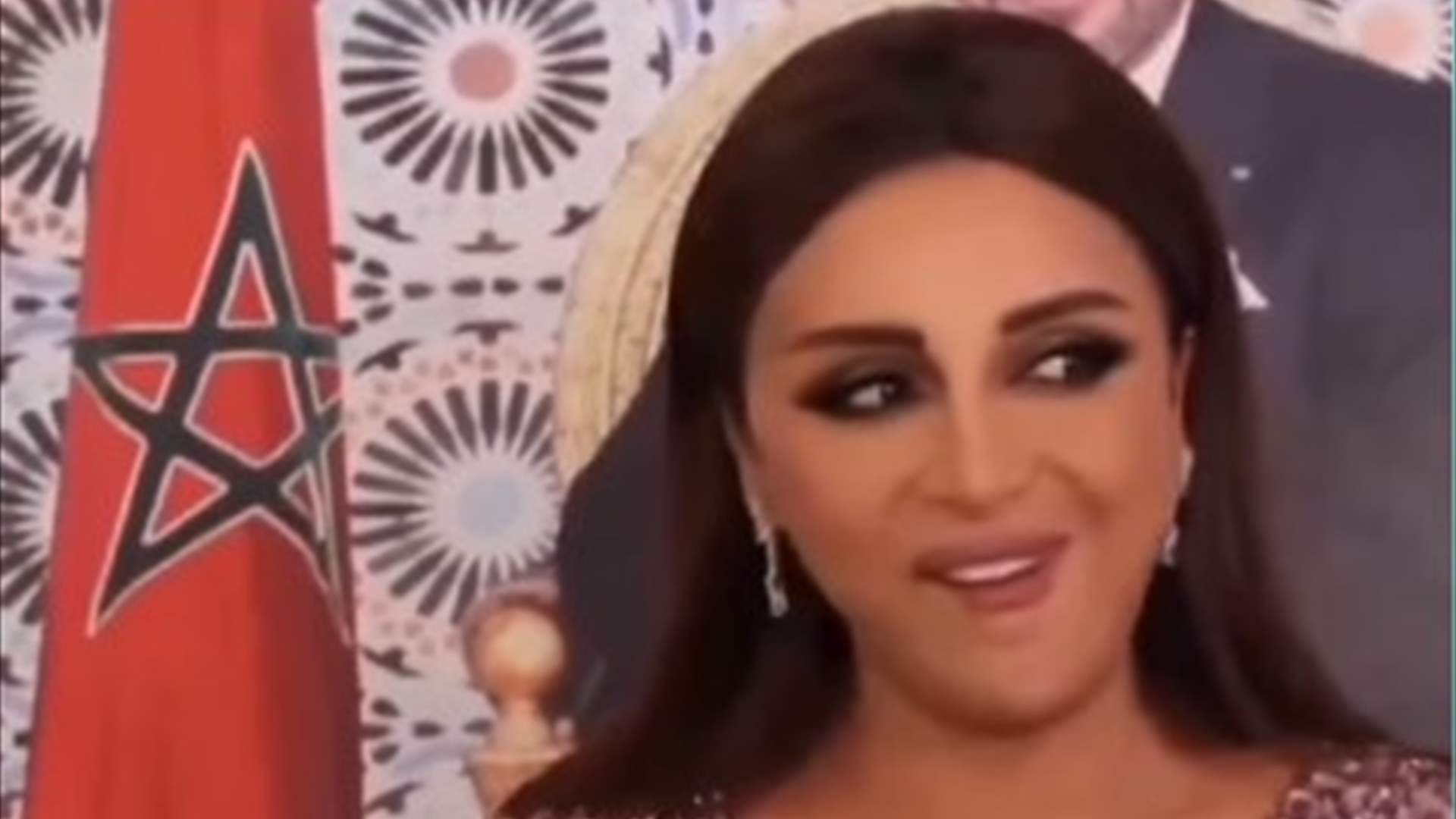 أنغام تتعرّض لموقفٍ محرج أمام عدسات الكاميرات (فيديو)