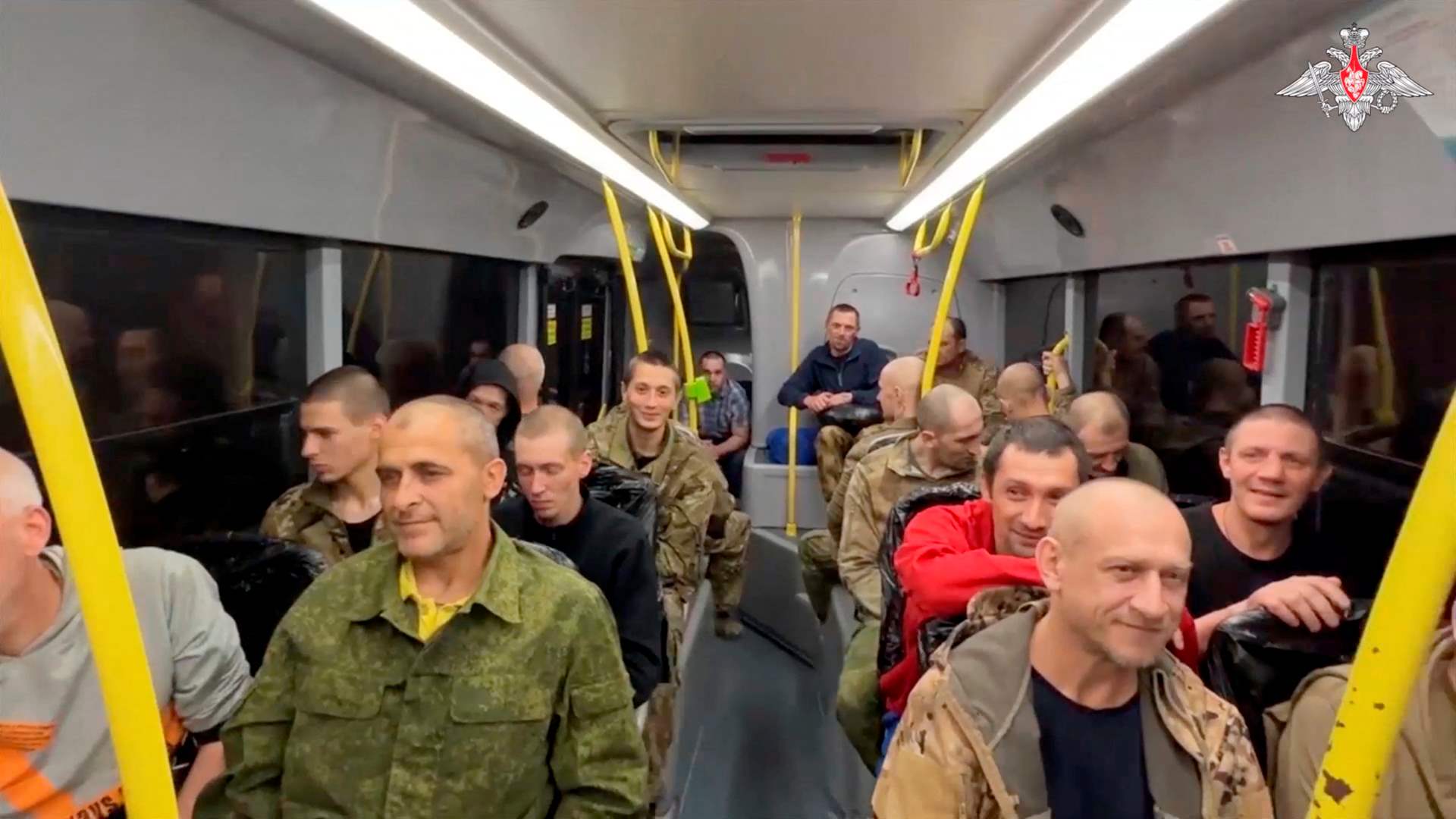 UAE succeeds in mediating an exchange of 180 prisoners of war between Russia and Ukraine