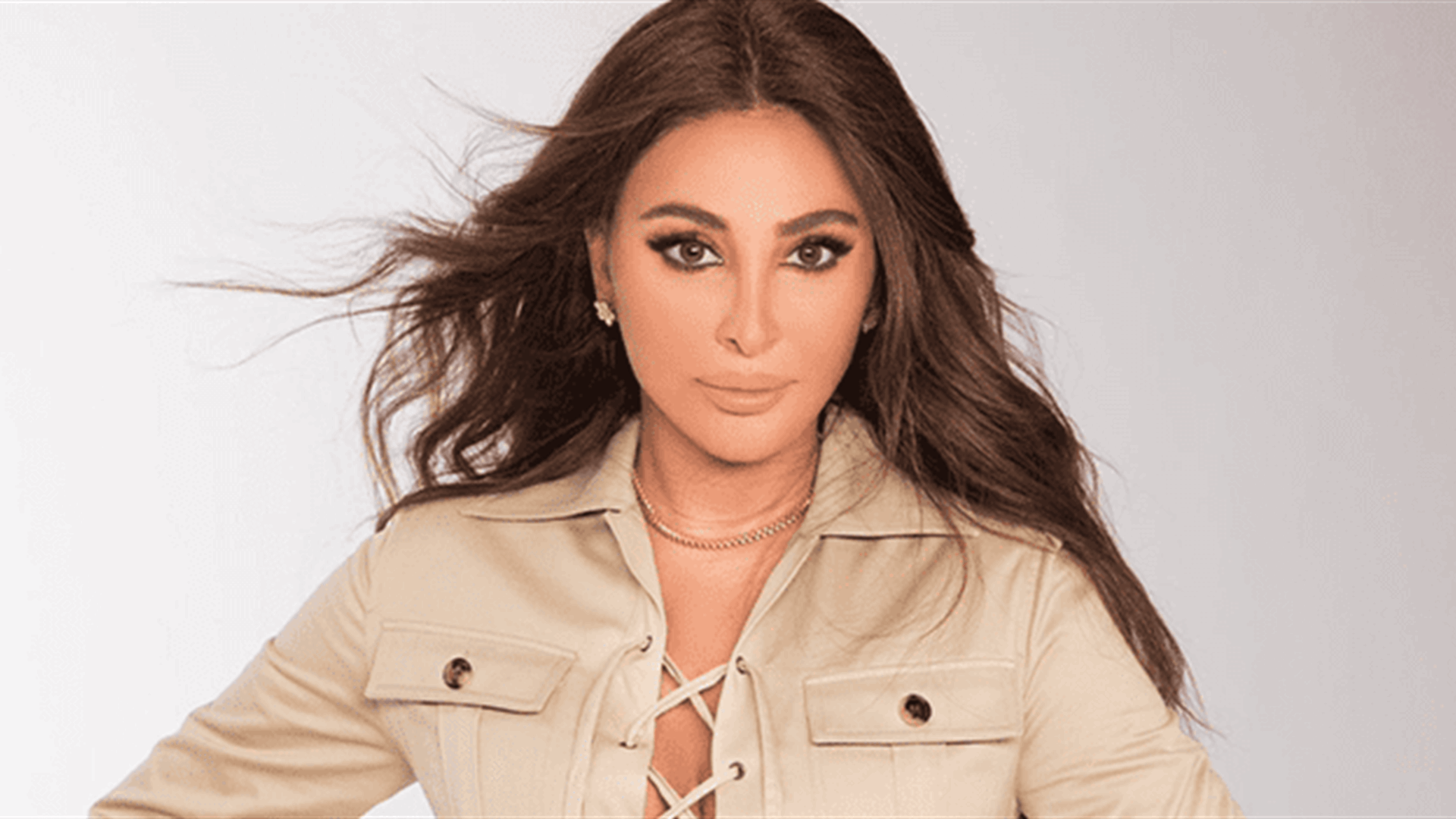 إليسا تكشف حقيقة خبر زواجها في إيطاليا