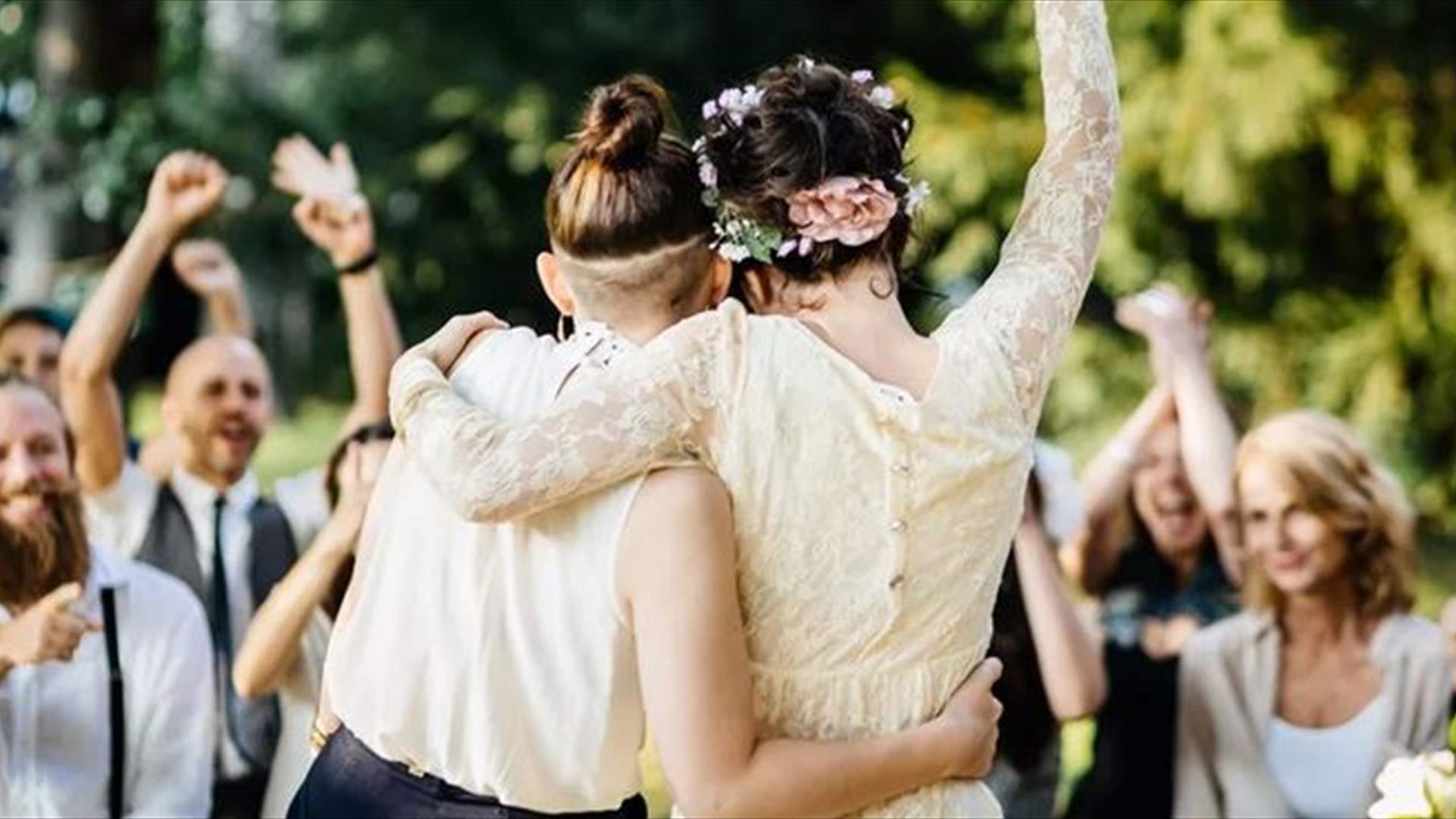 عروس تتخذ قرارا غريبا يتعلّق بالرجال... وهذه تداعياته!