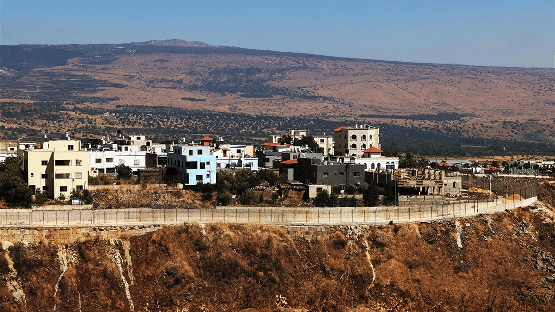 Lebanese Committee on Foreign Affairs presents impacts of Israeli attacks on villages and towns in south