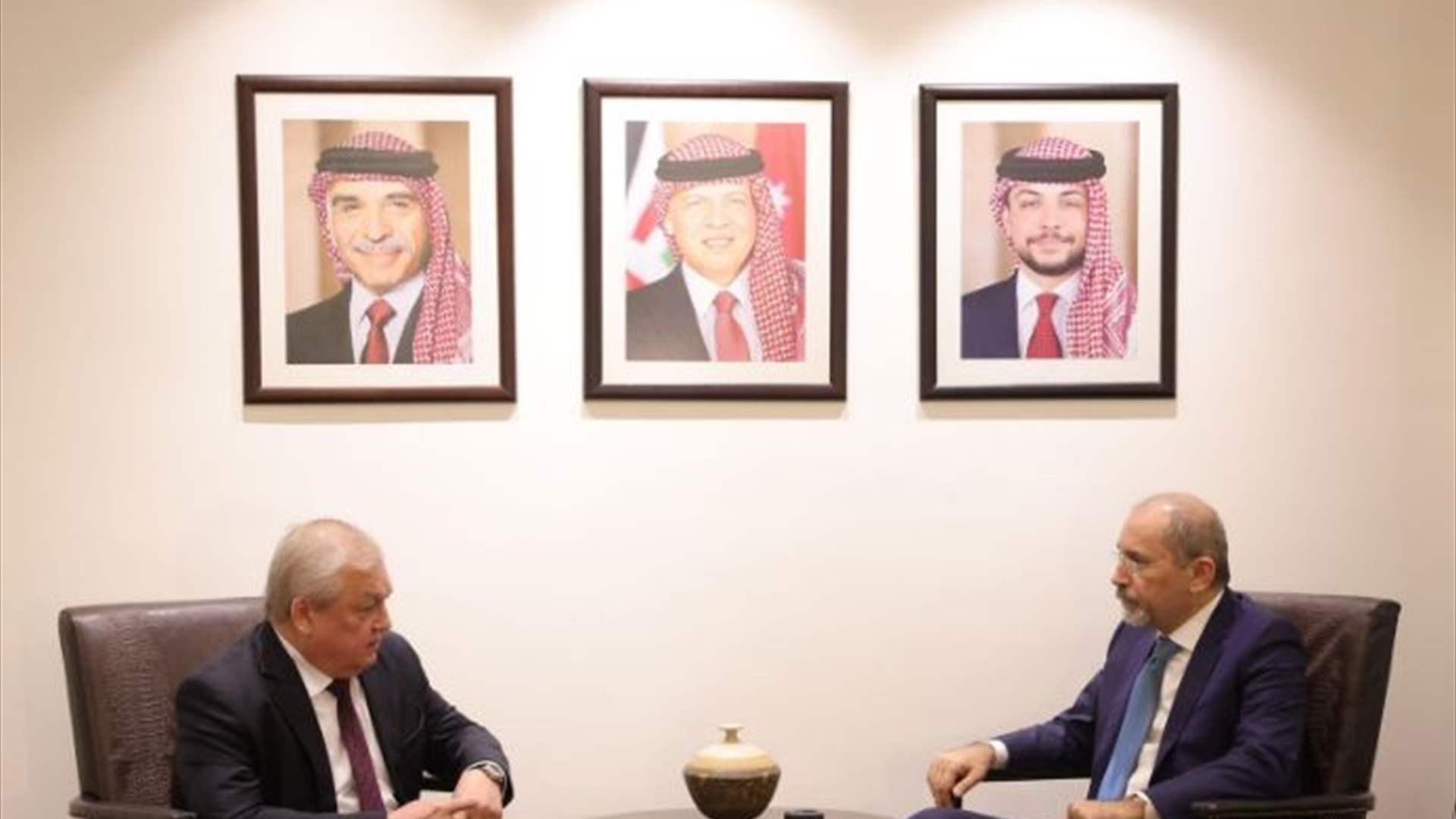 الصفدي بحث ولافرينتيف جهود وقف العدوان الإسرائيلي على غزة 