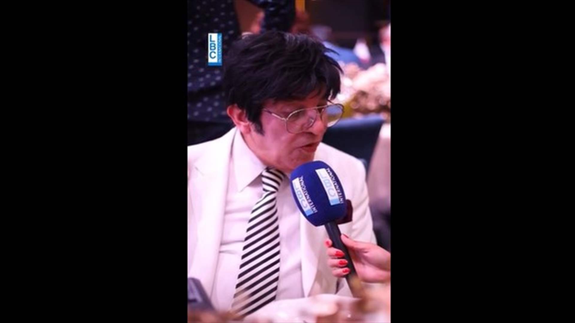 مجدي الحسيني في حفل "الزمن الجميل": يحترف المشاهير عند الجمهور اللبناني (فيديو)