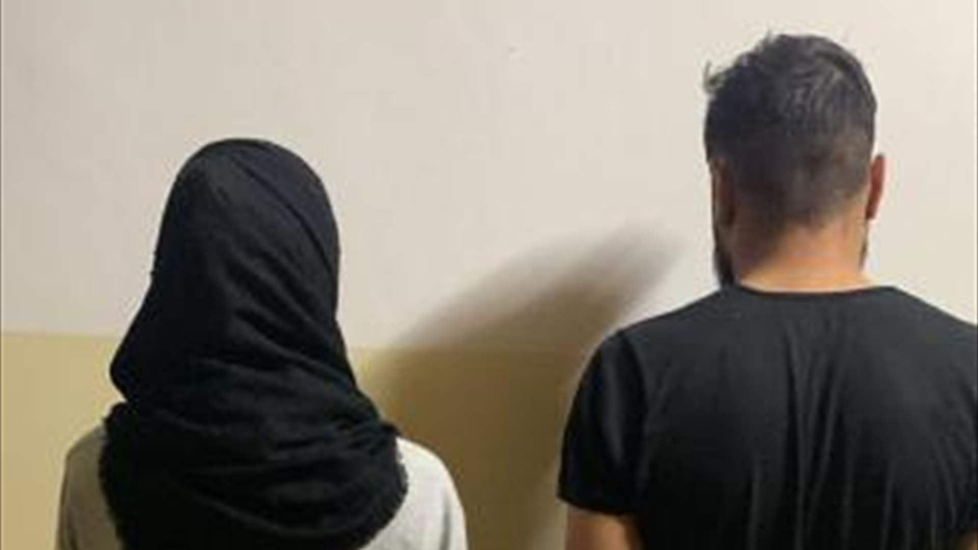 يسرقان سيارات حديثة الصنع بهدف تهريبها إلى سوريا فوقعا في قبضة مكتب مكافحة جرائم السرقات الدولية