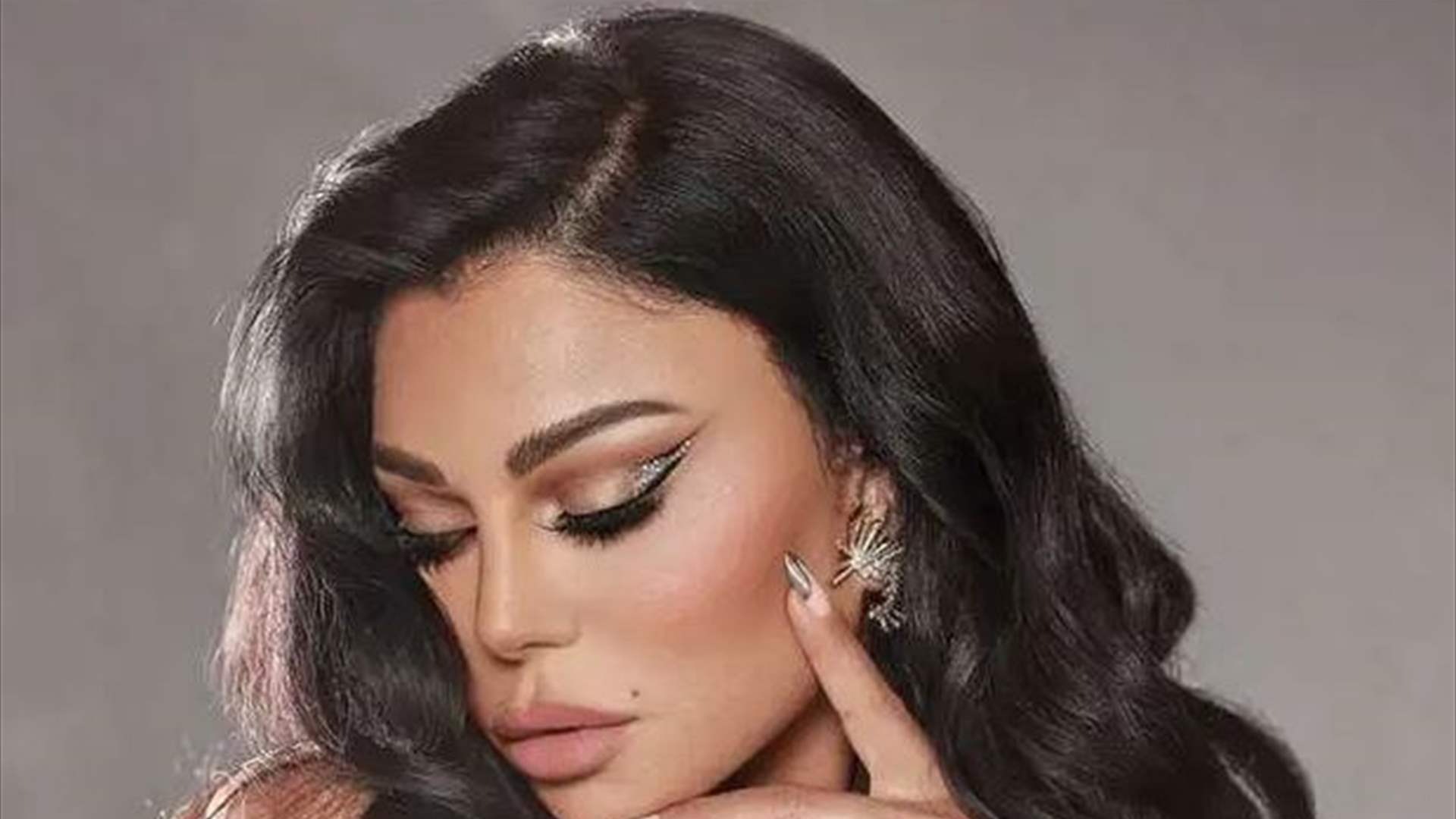 من بيروت إلى سان تروبيه... هيفاء وهبي محطّ أنظار الماركات العريقة والعالميّة (صور)