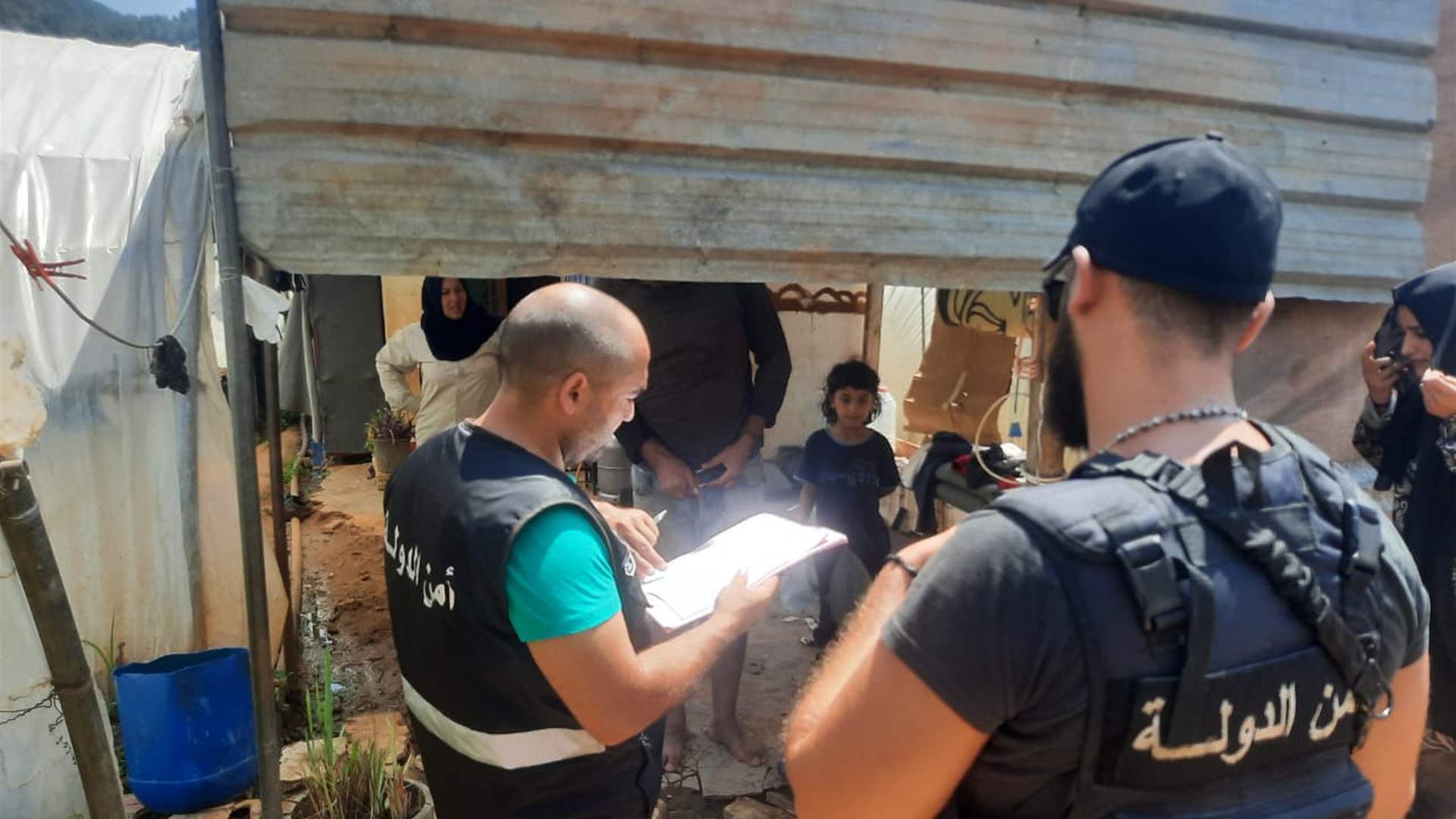 أمن الدولة في الشمال: إخلاء بيت شلالا من النازحين السوريّين