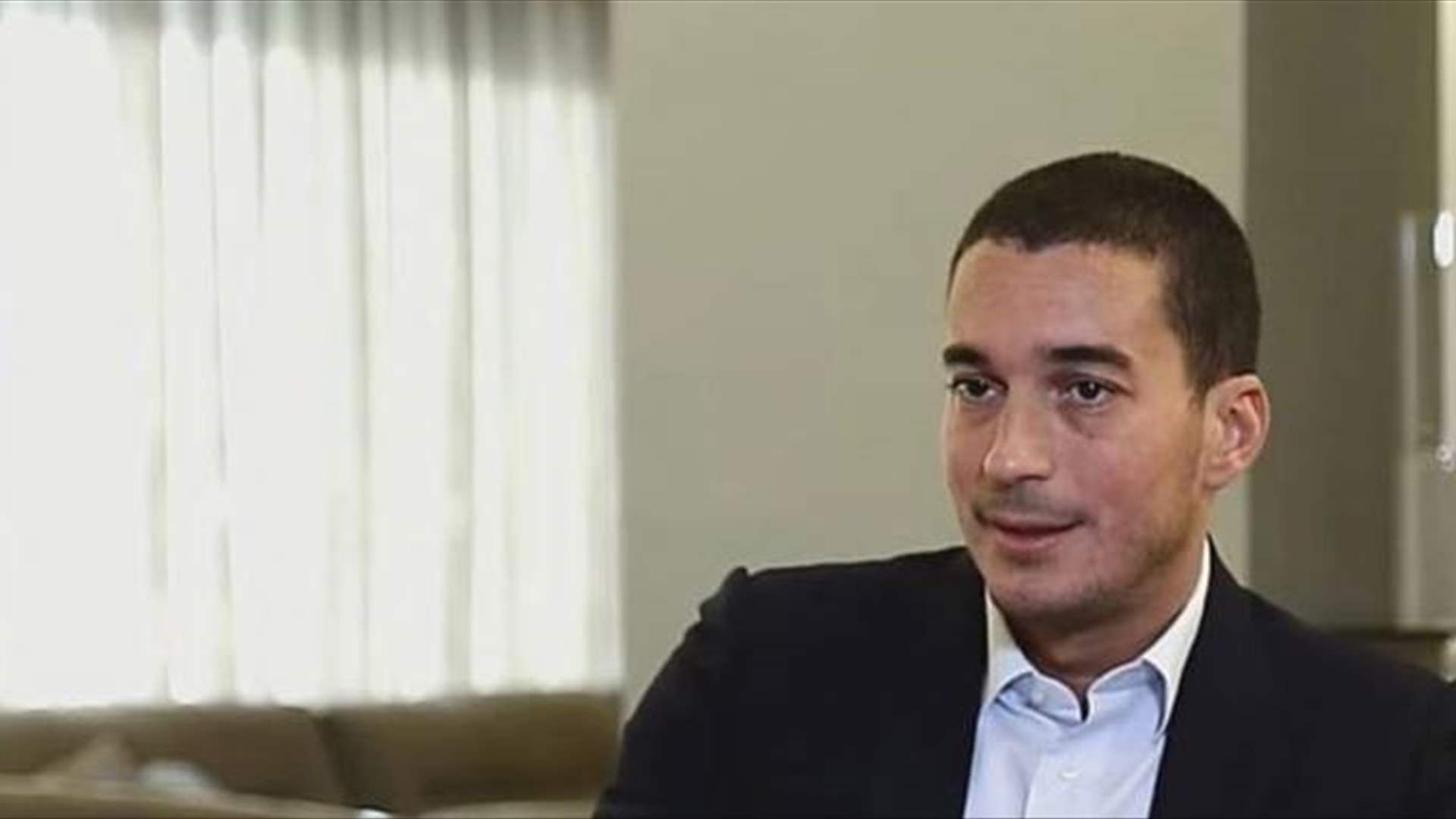 كبارة تقدّم بإخبار لدى فصيلة السويقة بعد انتشار فيديو لصهريجين يفرغان مياه المجارير في نهر ابو علي