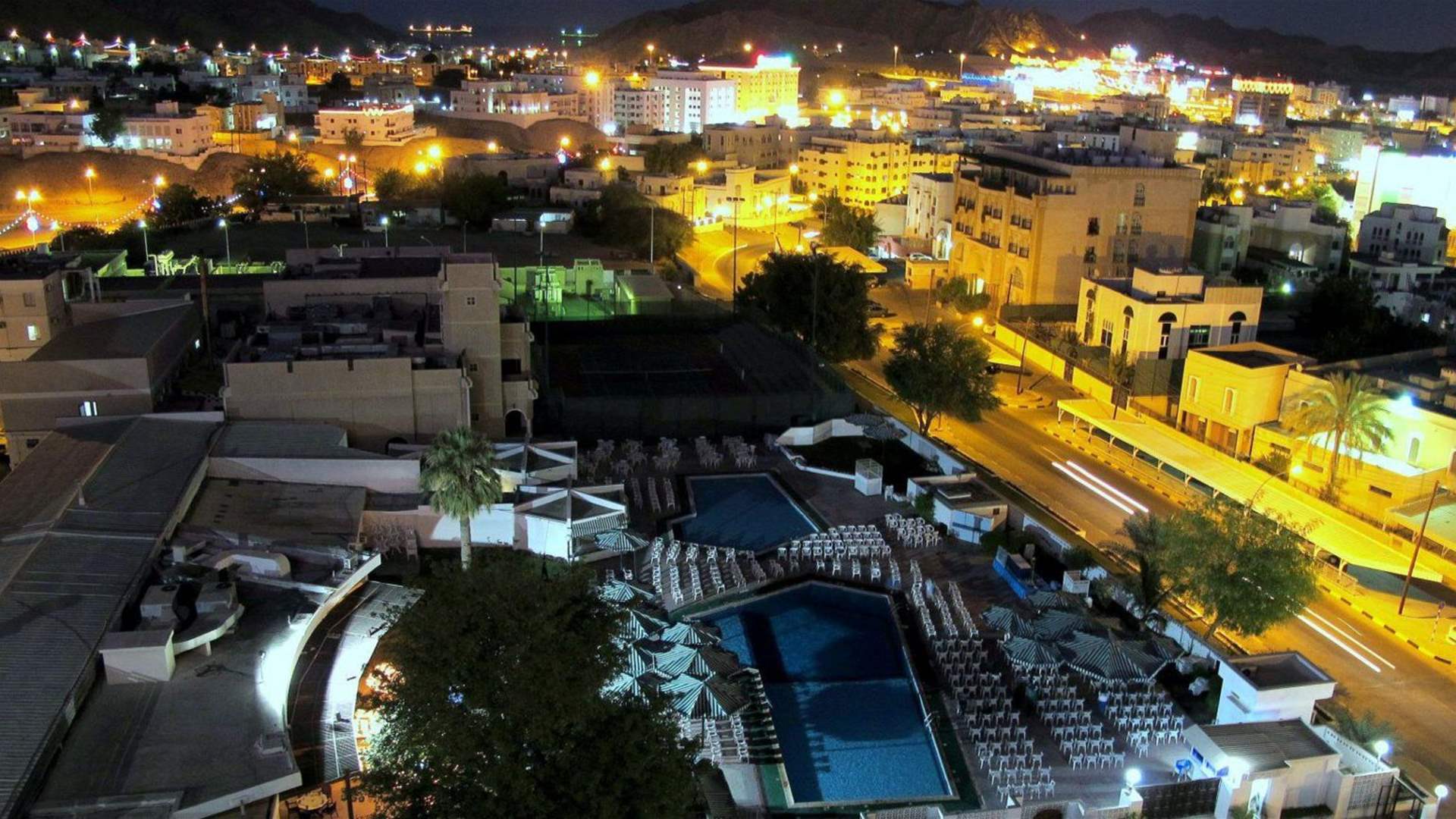 Gunfire near Oman mosque kills four, including two Pakistanis