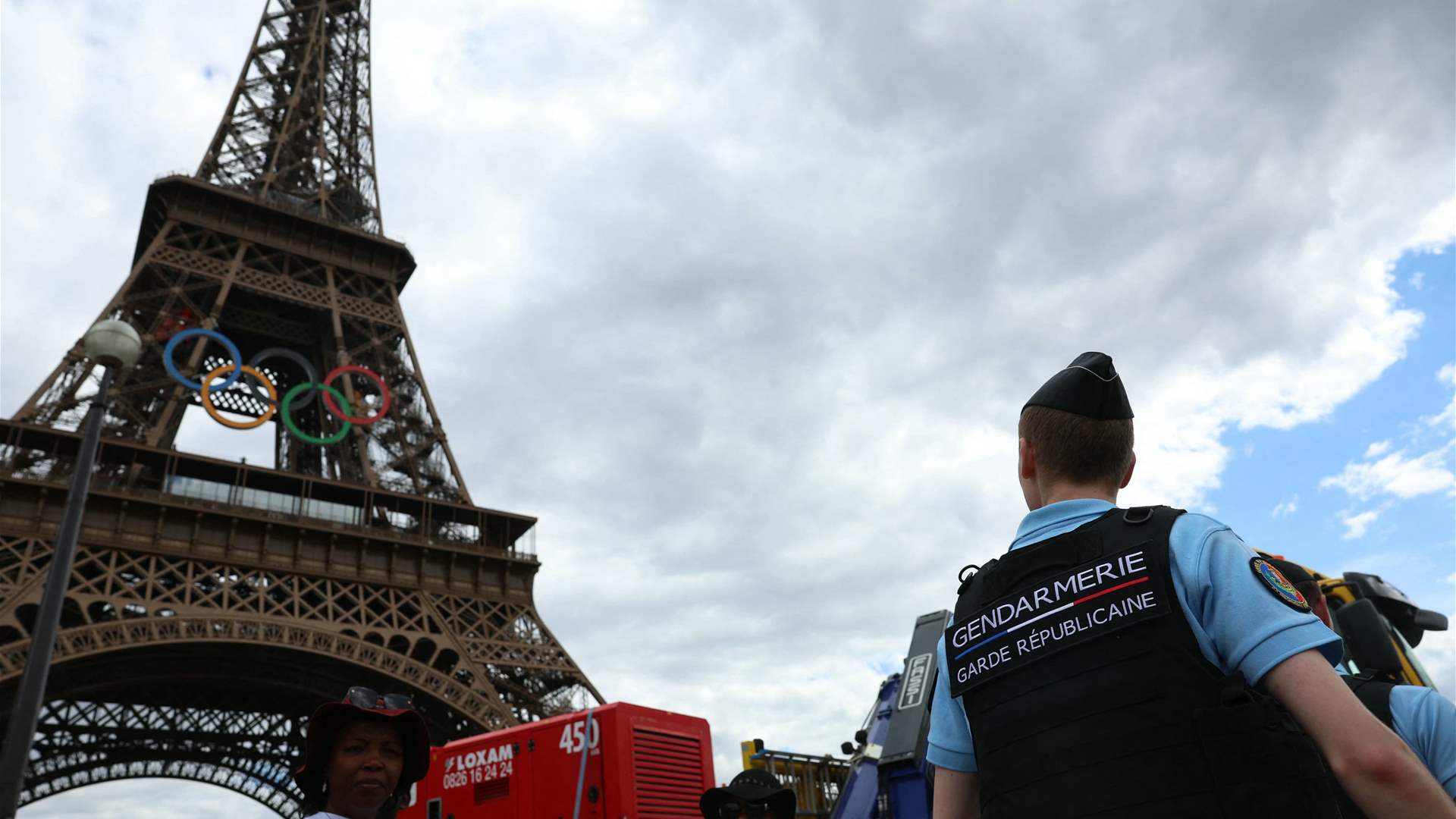 Paris airport staff call off pre-Olympics strike