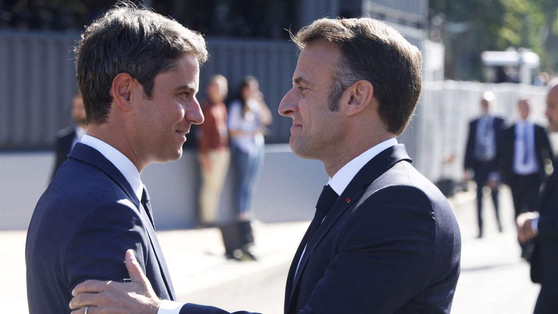 France&#39;s Macron accepts resignation of government