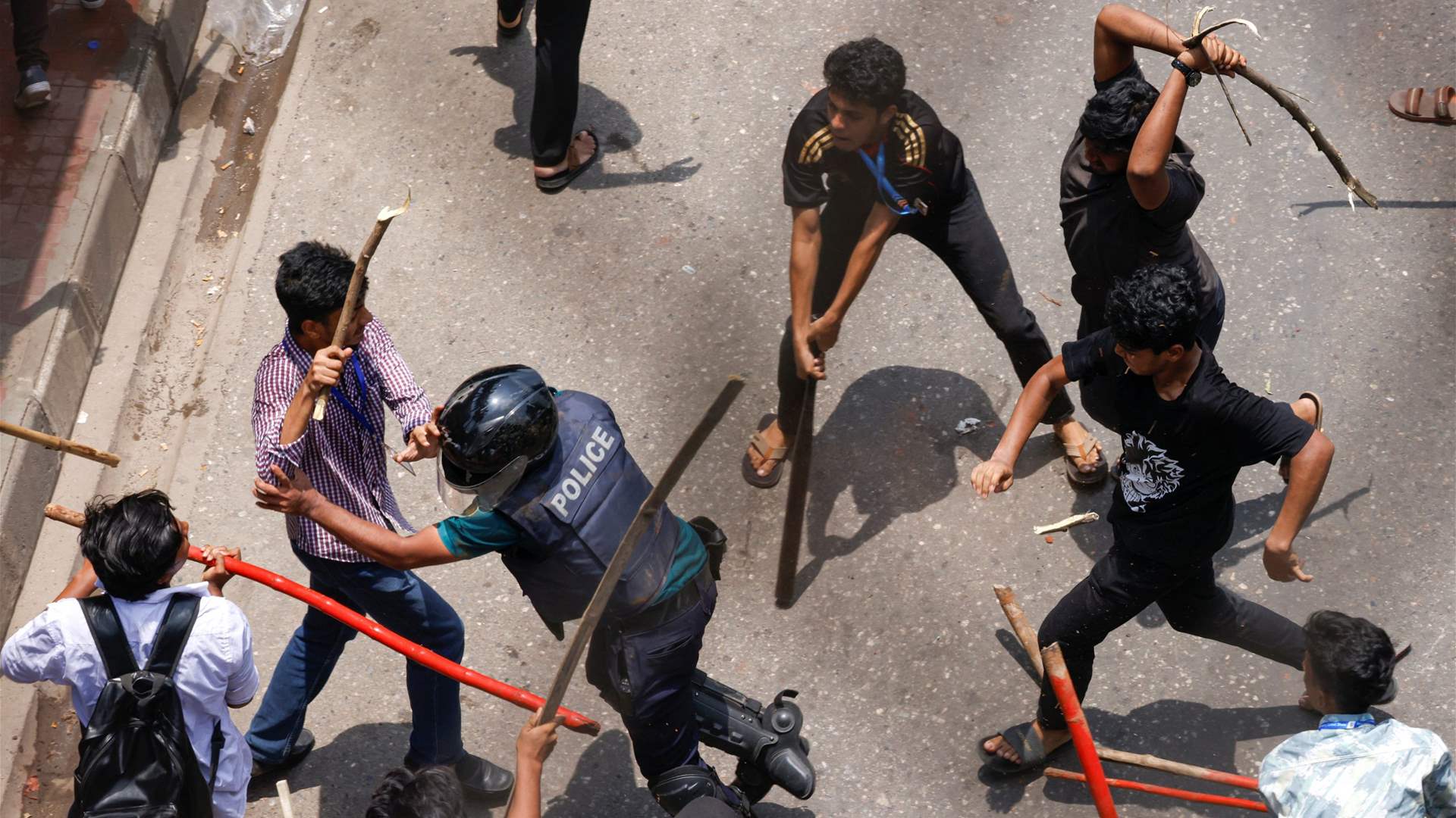 US advises against travel to Bangladesh due to &#39;civil unrest&#39;