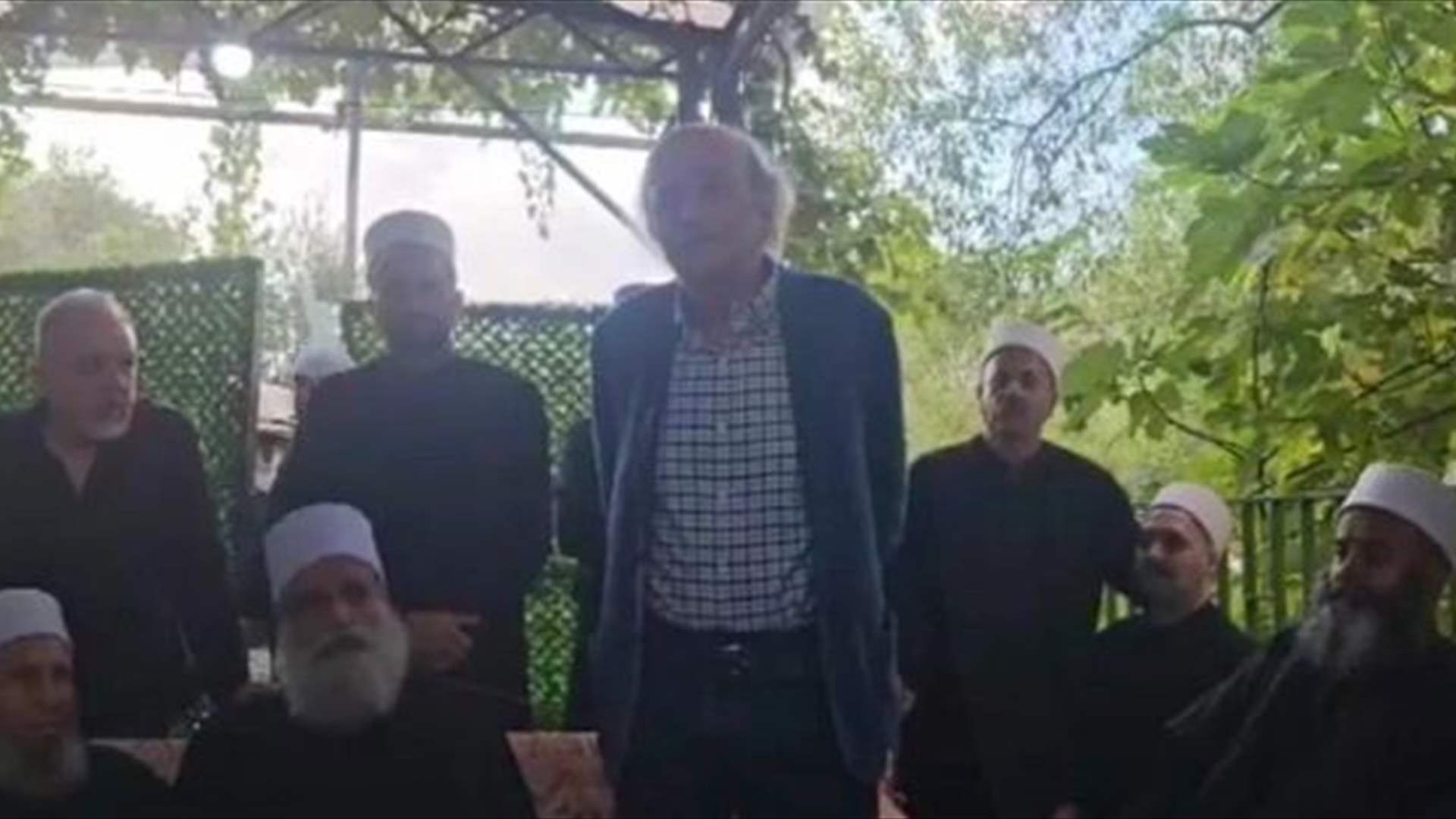 جنبلاط: التسوية تكون باتفاق الأفرقاء الكبار وانتخاب رئيس للجمهورية