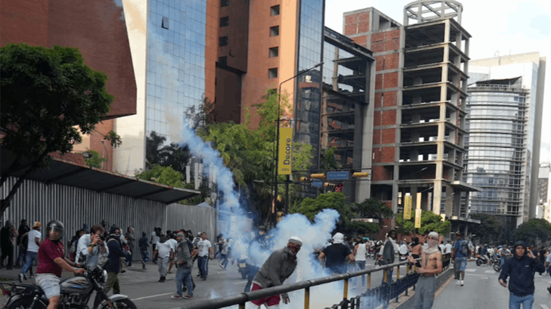 Anti-Maduro protests spread as Venezuelan opposition says he stole vote