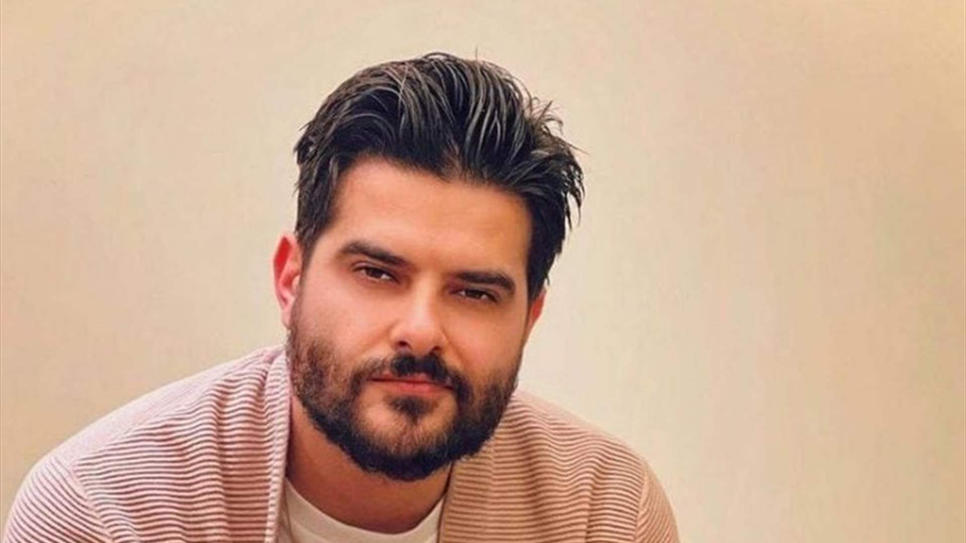 ناصيف زيتون خلف كواليس "بالأحلام": "لحظات جنون وضحك ما بتنتسى" (فيديو)