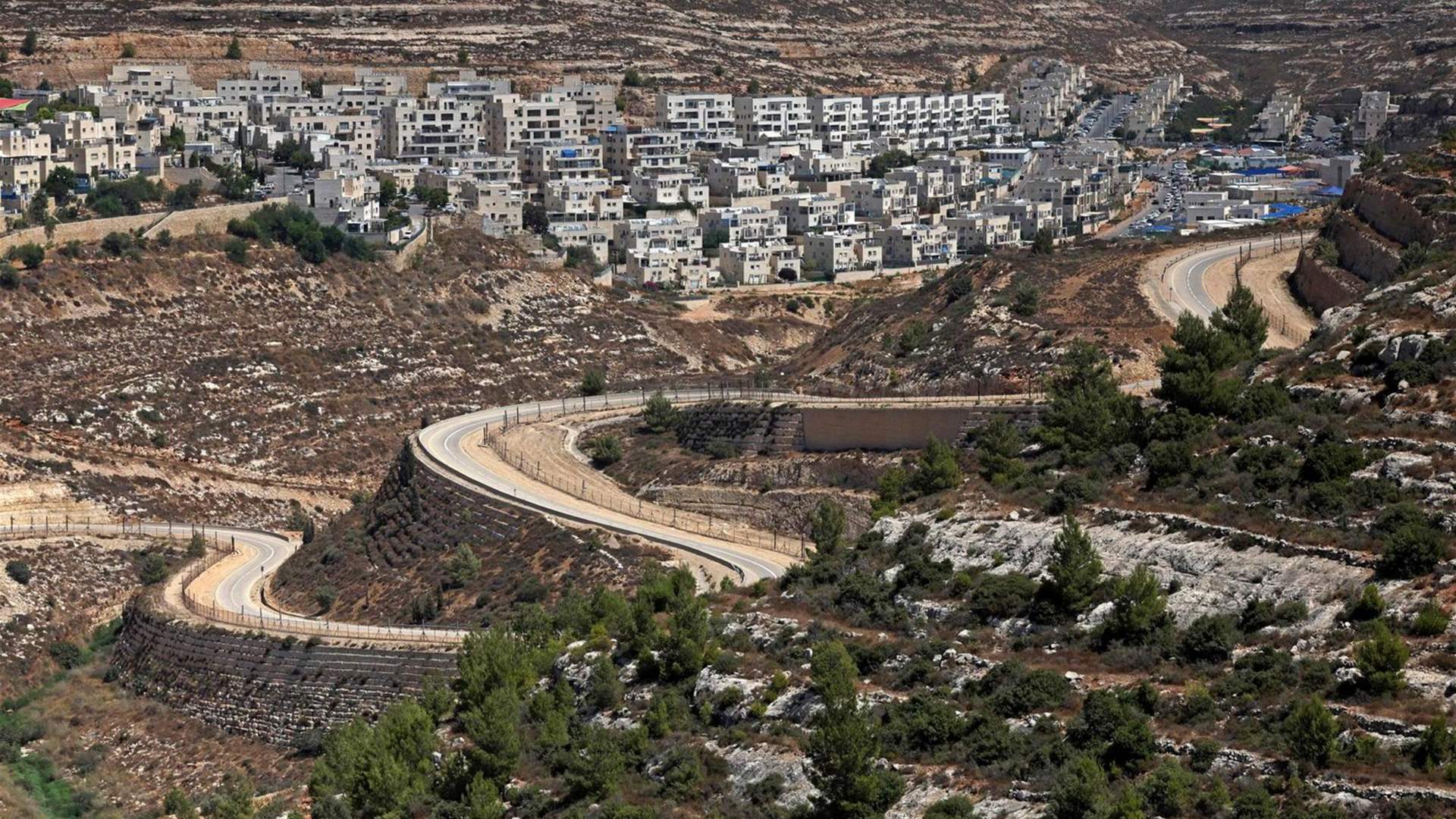 مقتل إسرائيلي في هجوم في مستوطنة في الضفة الغربية المحتلة