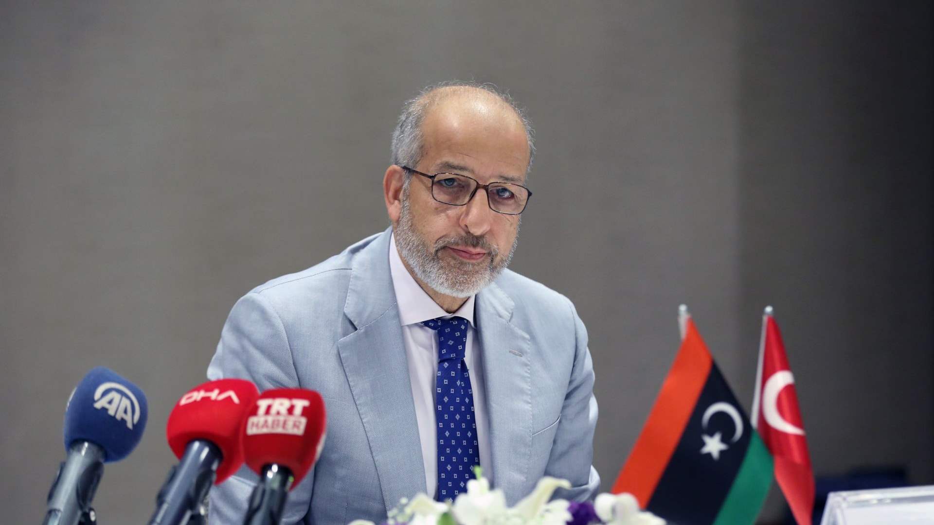 Libya&#39;s central bank governor flees in fear for his life