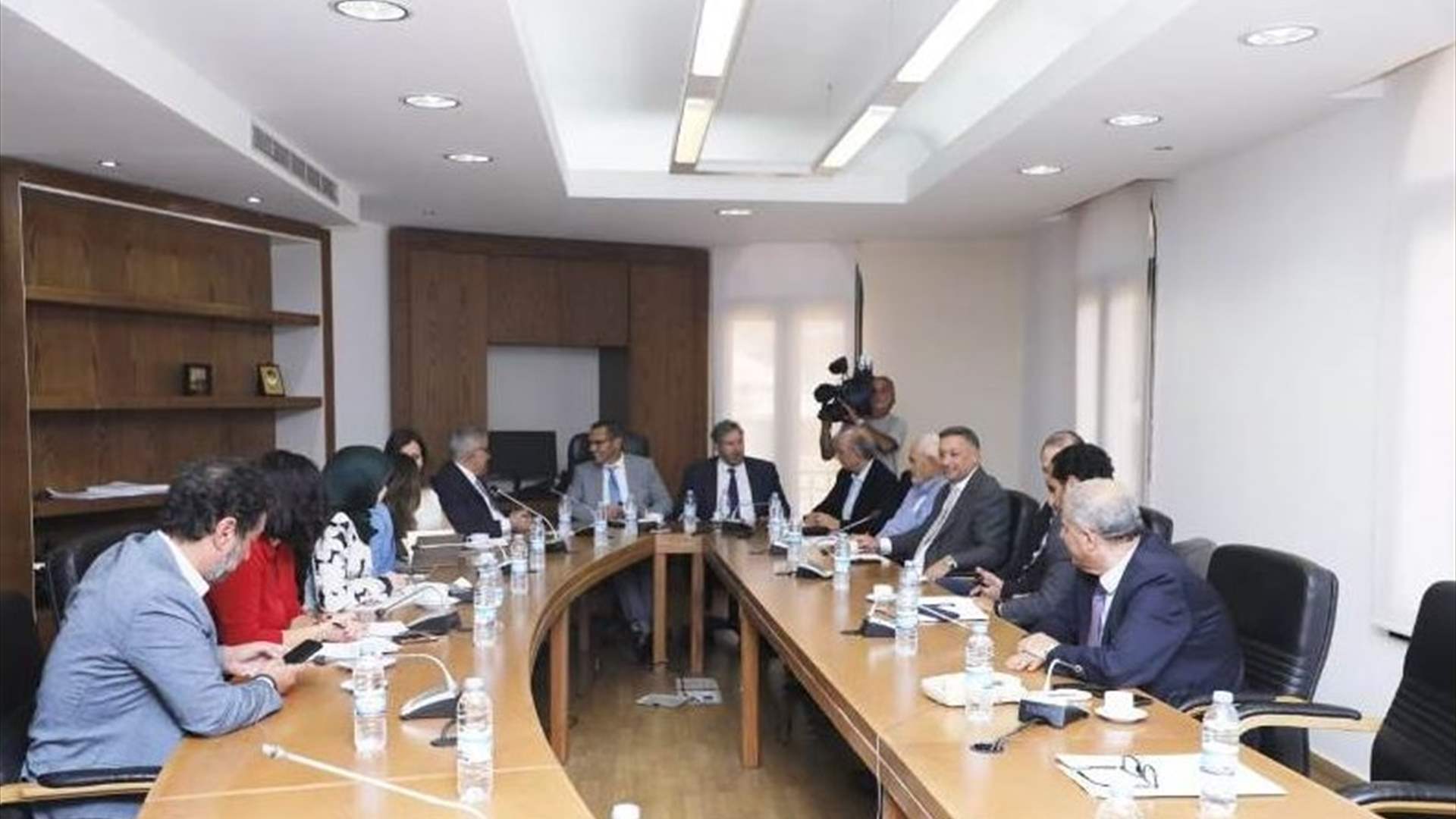 علامة ترأس جلسة لجنة الشؤون الخارجية بحضور بو حبيب... هذا ما تم بحثه
