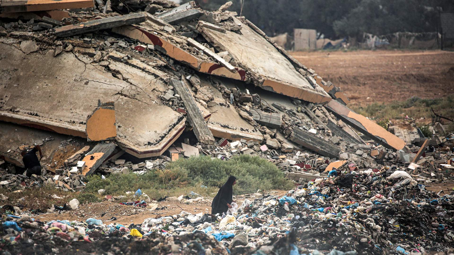 Israeli airstrike on school in Gaza kills at least 9 Palestinians, injures 20
