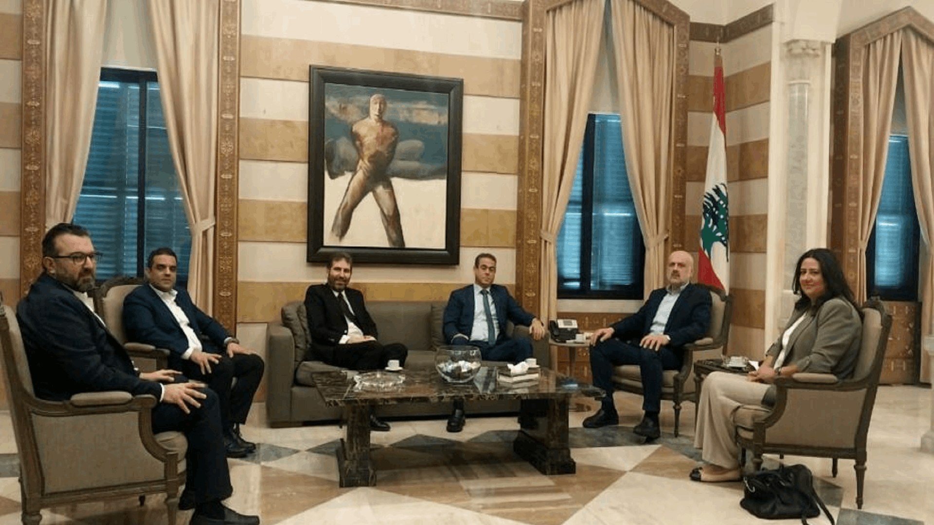 وفد من "التيار" زار مولوي وسلمه كتاباً من باسيل حول "تفعيل دور الأجهزة العسكرية والأمنية"