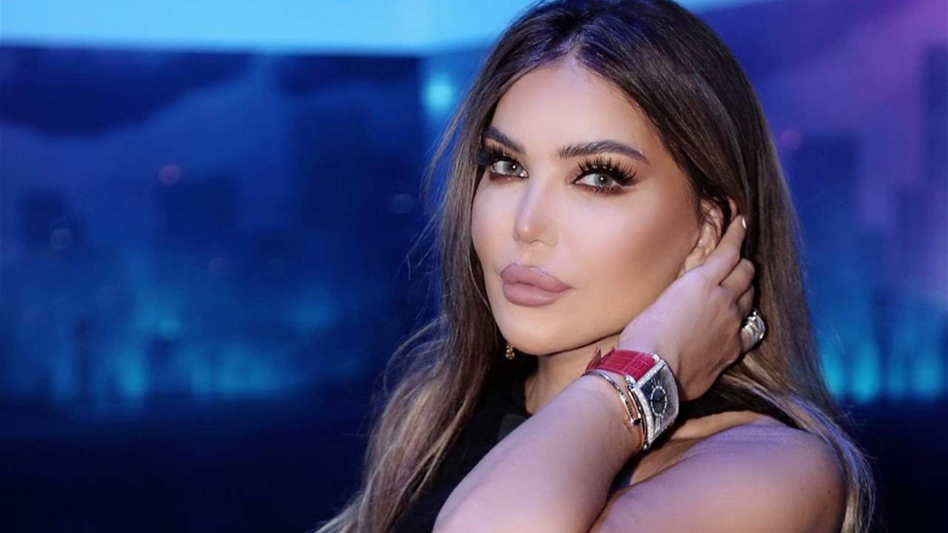 "ربنا ما رح يتركنا أبداً"... مي حريري توجه رسالة اعتذار إلى اللبنانيين: خجلانة من حالي