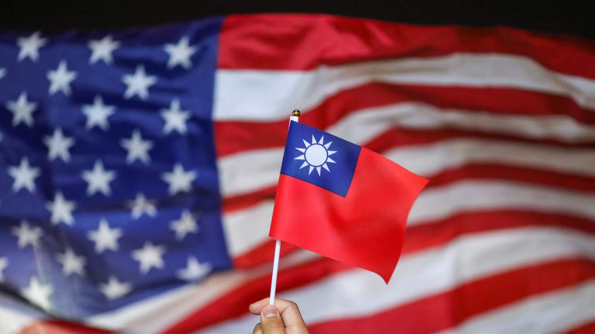 China &#39;condemns&#39; US over Taiwan president&#39;s Hawaii stay